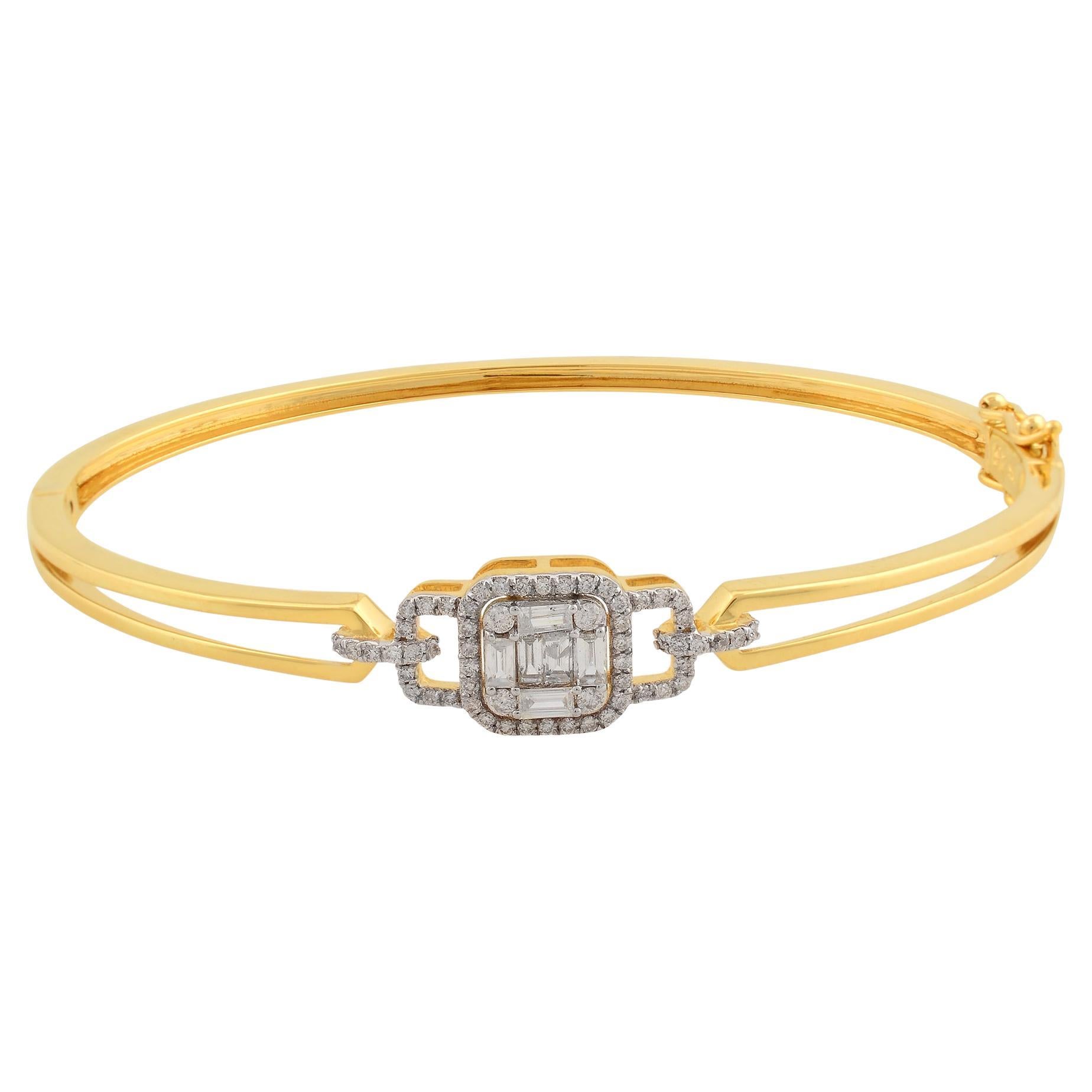 Bracelet jonc en or jaune 18 carats avec diamants baguettes de 0,6 carat de pureté SI en vente