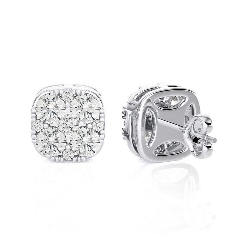 Peso totale dei carati:
Questi squisiti orecchini a perno della Moonlight Collection hanno un peso totale di 0.6 carati e mostrano la brillantezza di diamanti rotondi accuratamente selezionati in un sofisticato design a cuscino.

Diamanti:
Gli