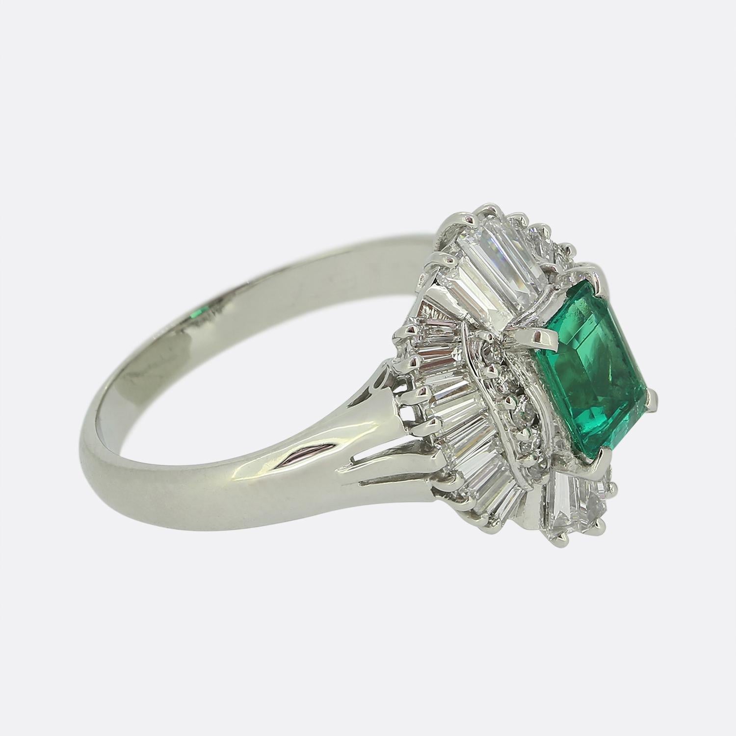 Taille baguette Bague à émeraudes et diamants de 0.60 carat