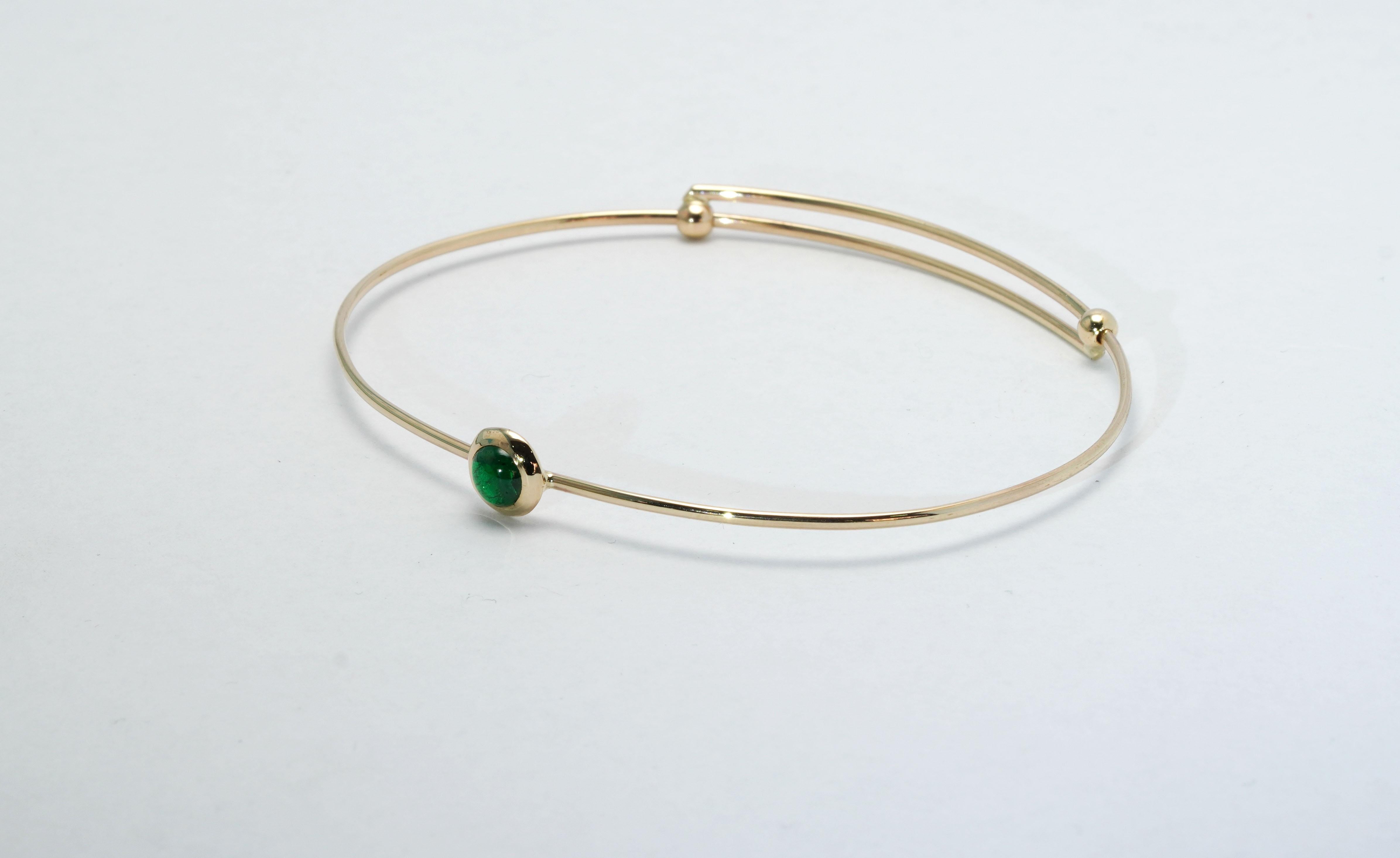 0.60 Carat Green Tsavorite Bracelet In New Condition For Sale In София, BG