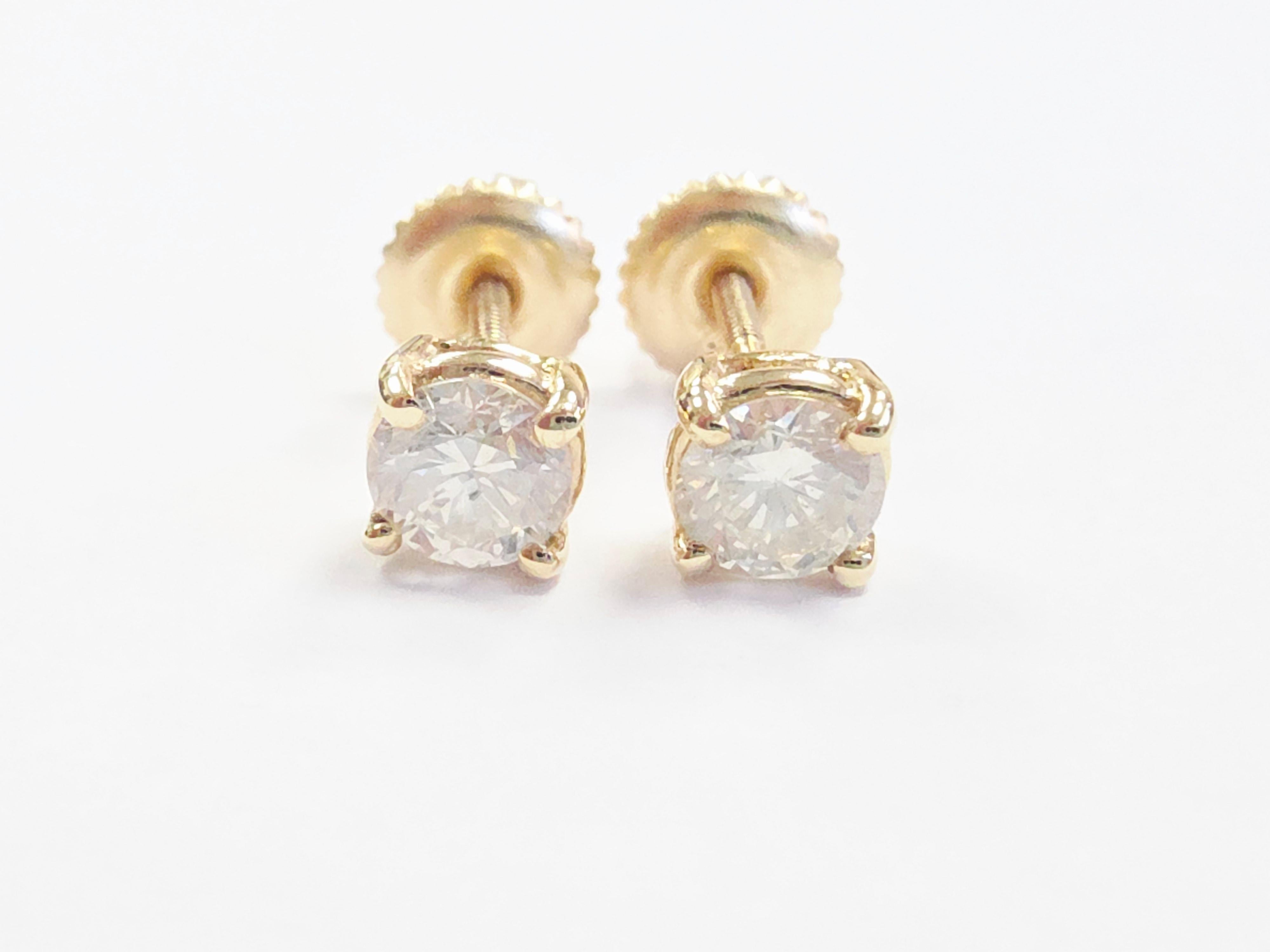 Orecchini con diamanti tondi brillanti Nature da 0,60 carati in oro giallo 14K

Eleva la tua collezione di gioielli con questo paio di orecchini a perno con diamanti naturali senza tempo, con un totale di 0,60 carati di diamanti rotondi a taglio