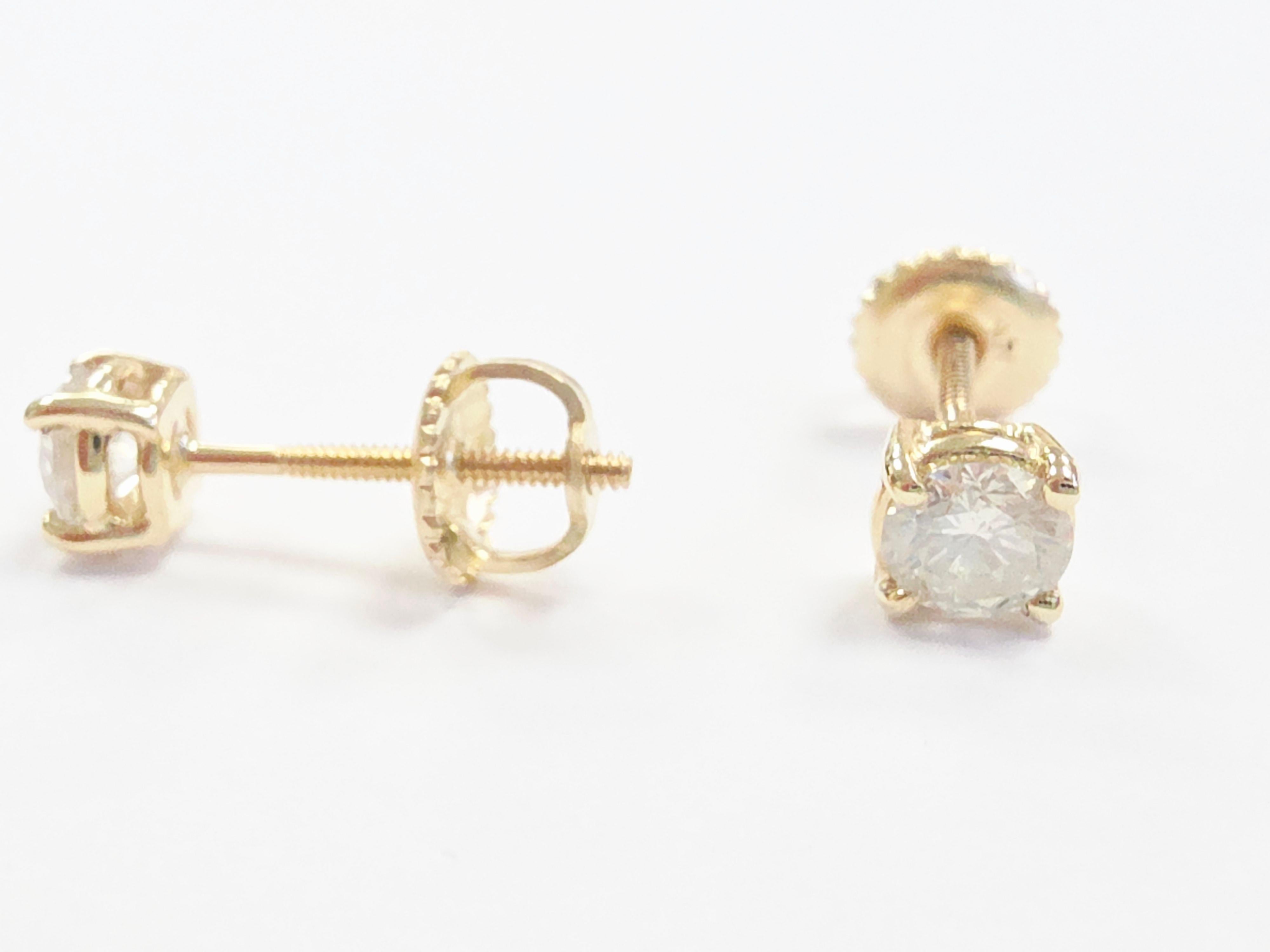 Taglio rotondo 0,60 Carati Nature Brilliante Rotondo Borchie di Diamante Oro Giallo 14 Carati in vendita