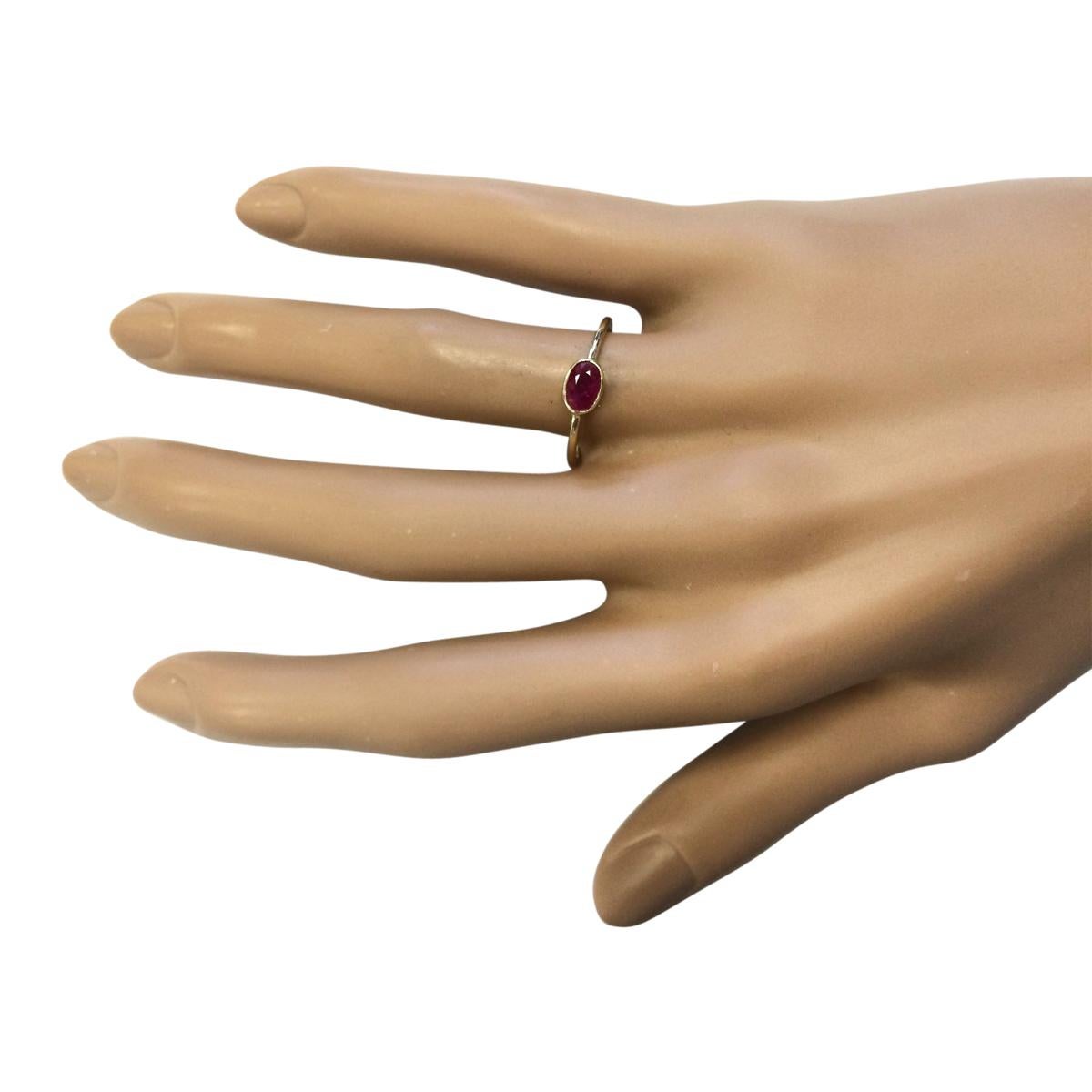 0.60 Carat Natural Ruby 14 Karat Yellow Gold Ring In New Condition For Sale In Los Angeles, CA