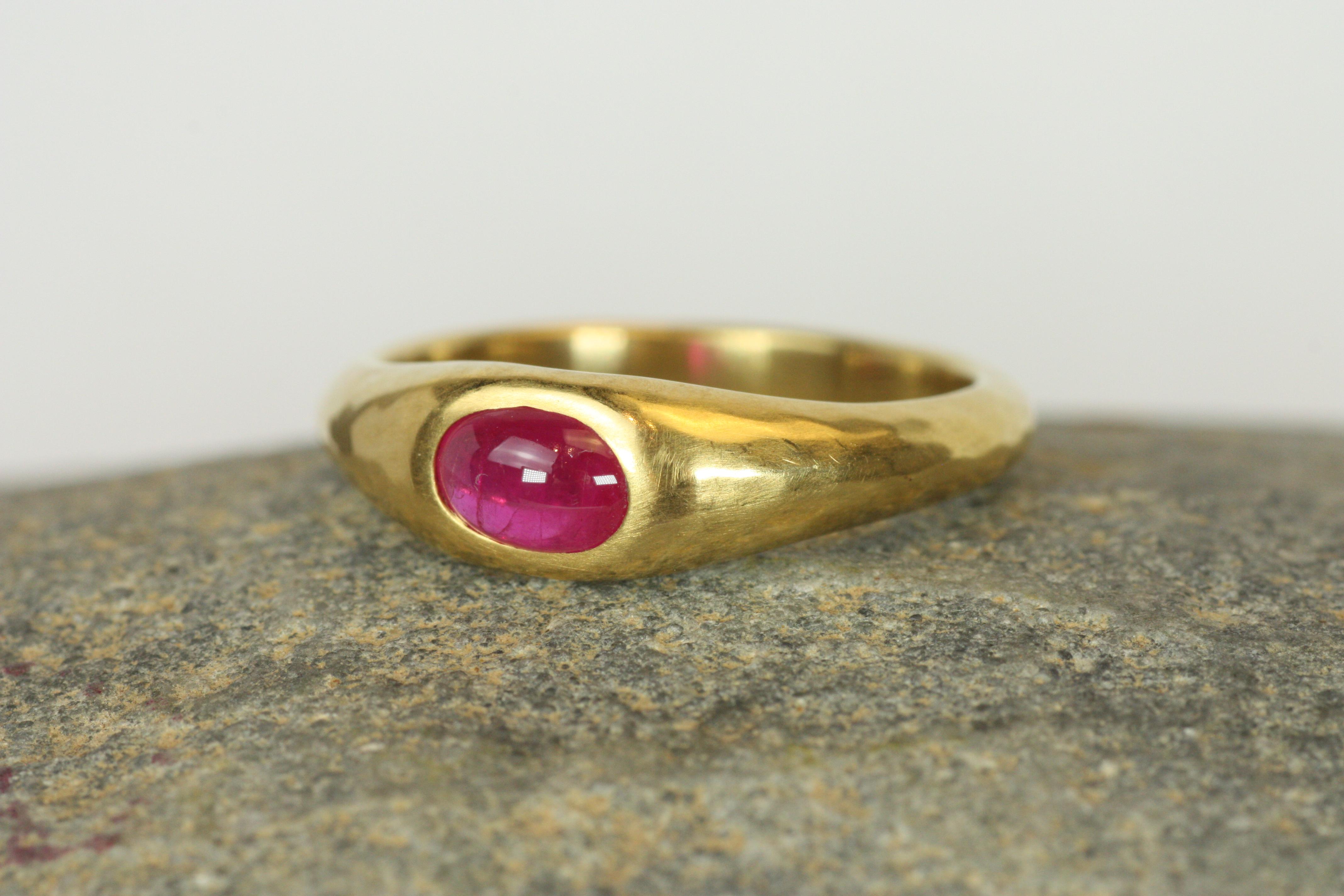 Modern 0.60 Carat Oval Cabochon Cut Ruby 22K Yellow Gold Gypsy Ring Handmade For Sale