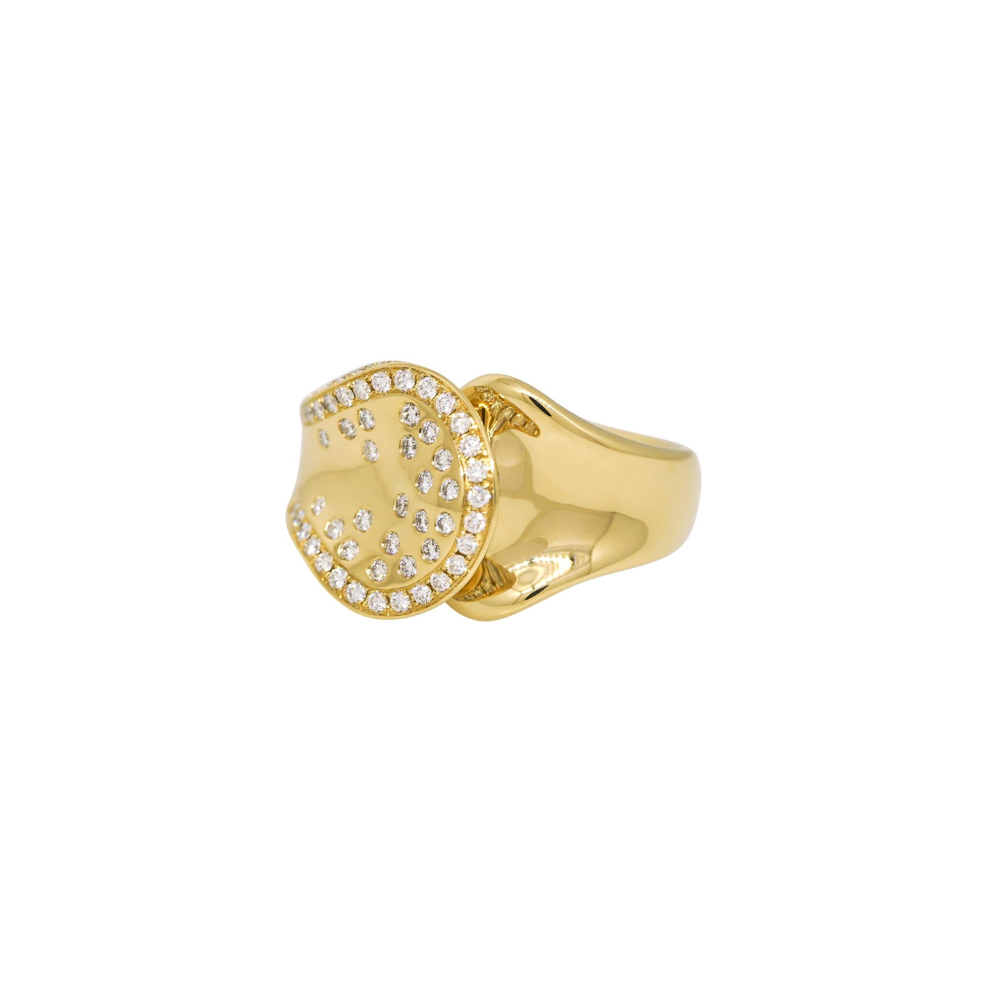 Kat Florence Natural Diamond Sprinkle 18 Karat Ring In Stock In Excellent Condition For Sale In Boca Raton, FL