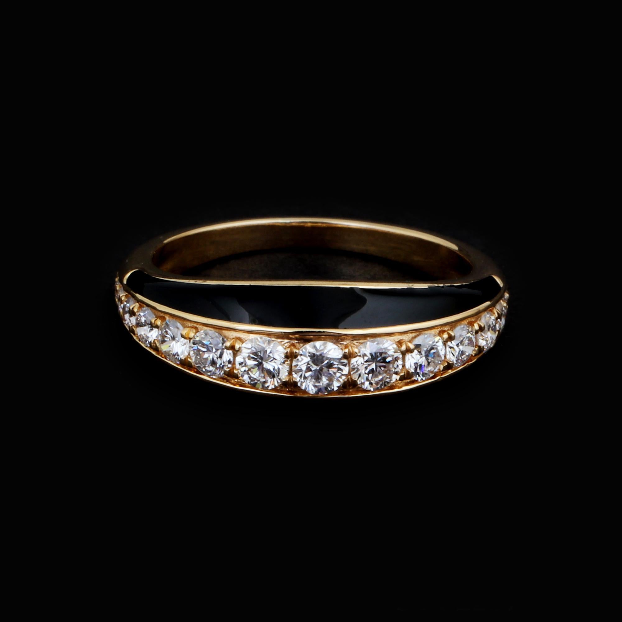 For Sale:  0.60 Carat SI Clarity HI Color Diamond Black Enamel Ring 18 Karat Yellow Gold 5