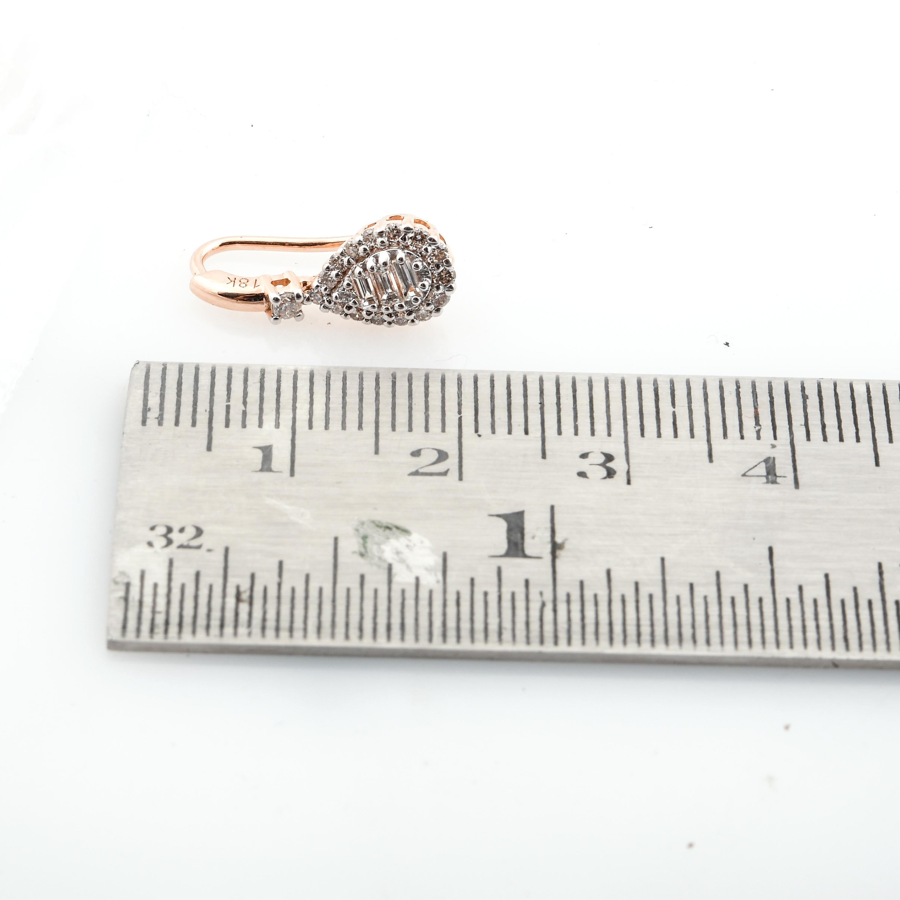 0.60 Carat SI Clarity HI Color Diamond Hook Earrings 18k Rose Gold Fine Jewelry In New Condition For Sale In Diera, Dubai