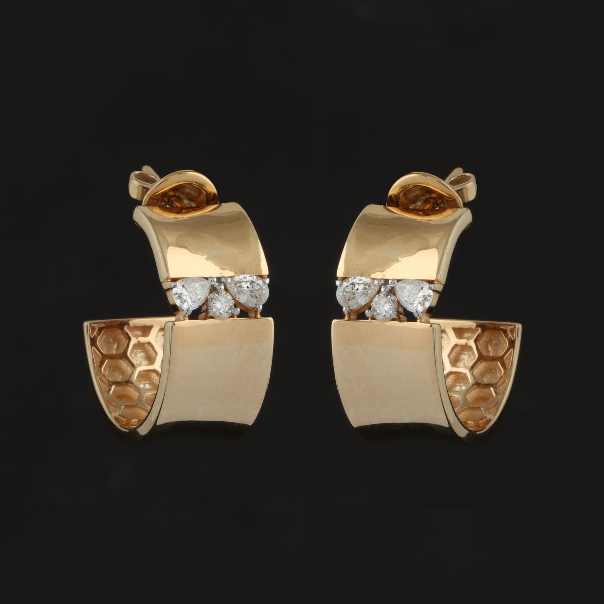 0,60 Carati SI/HI Diamanti Piccoli Orecchini a cerchio in oro giallo 18k Regalo per lei in vendita 1