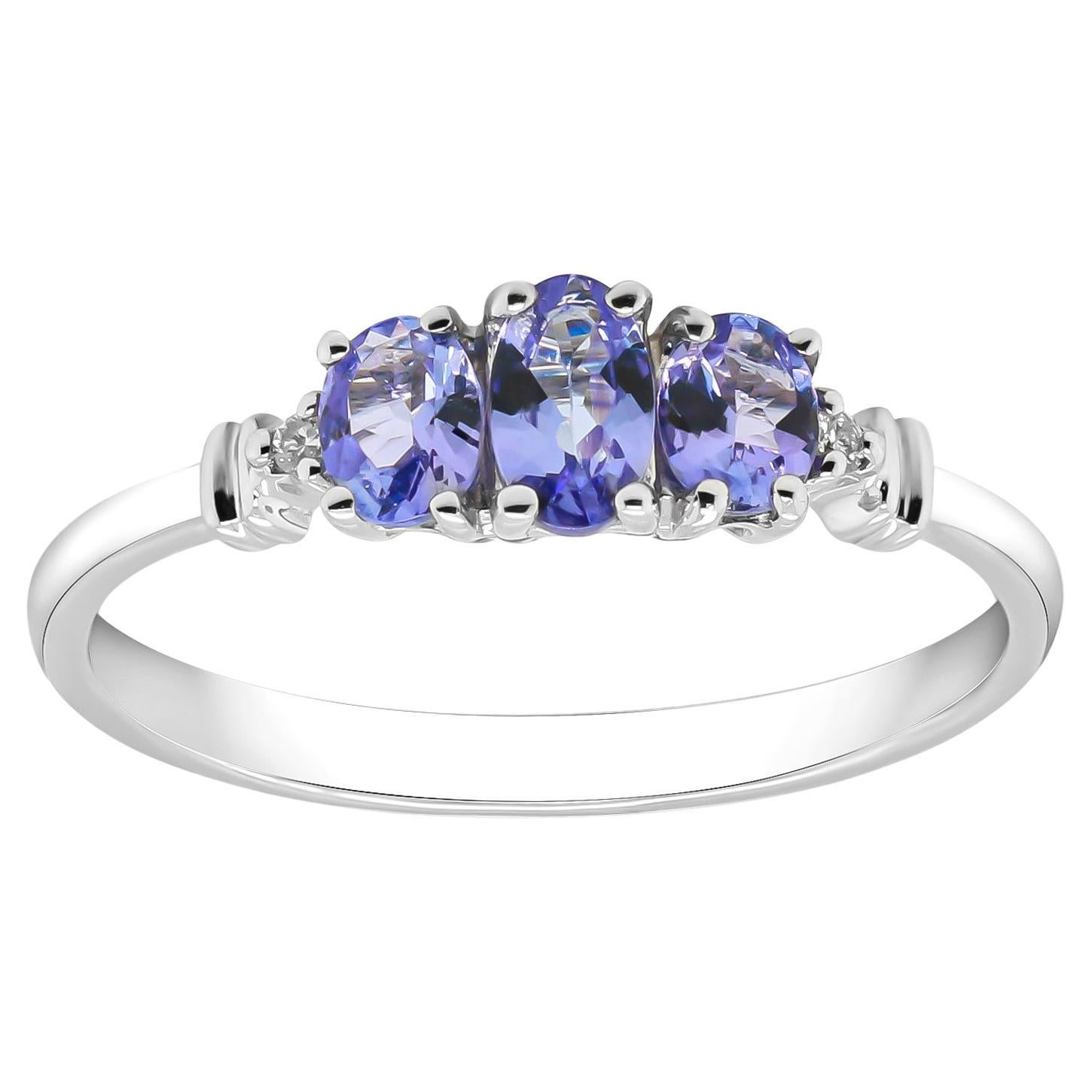 Bague de mariée en or blanc 10 carats avec tanzanite taille ovale de 0,60 carat et diamants