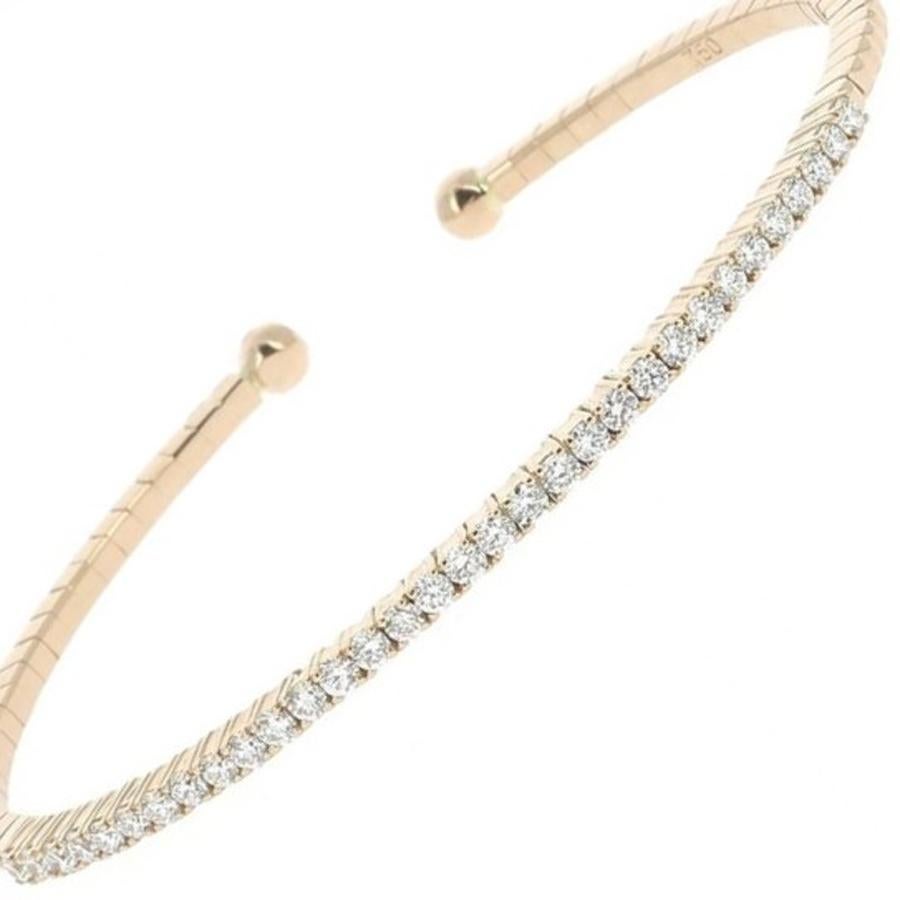 Beautiful And Modern Tennis Bracelet.
The bracelet is 18K Rose Gold.
There are 0.60 Carats in Diamonds.
There are 40 stones.
The bracelet is 5.5 cm.
The Tennis Bracelet is also available in 18K White Gold / 18K Yellow Gold
