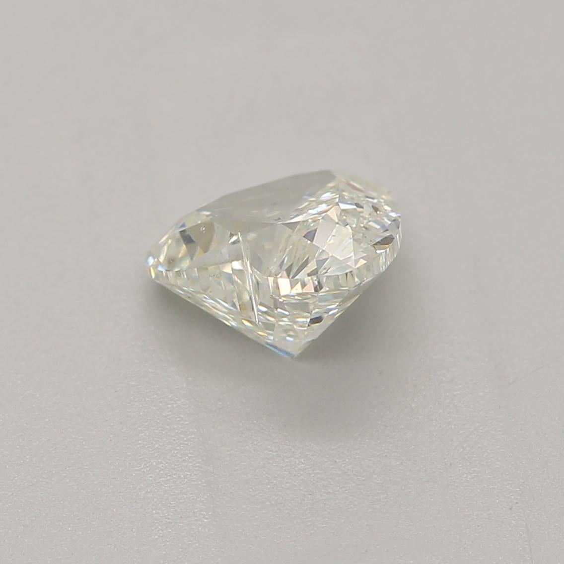 0.60-CARAT, VERY LIGHT GREEN YELLOW, CUT DIAMOND SI1 Clarity GIA Certified In New Condition For Sale In Kowloon, HK
