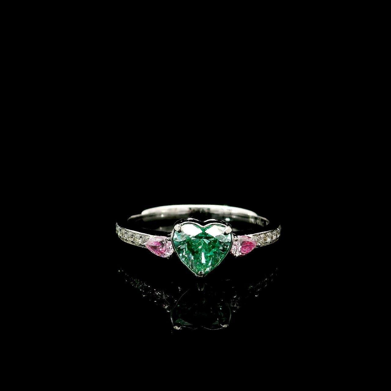 Taille cœur Bague avec diamant jaune vert très clair de 0,60 carat, pureté SI2, certifiée GIA en vente