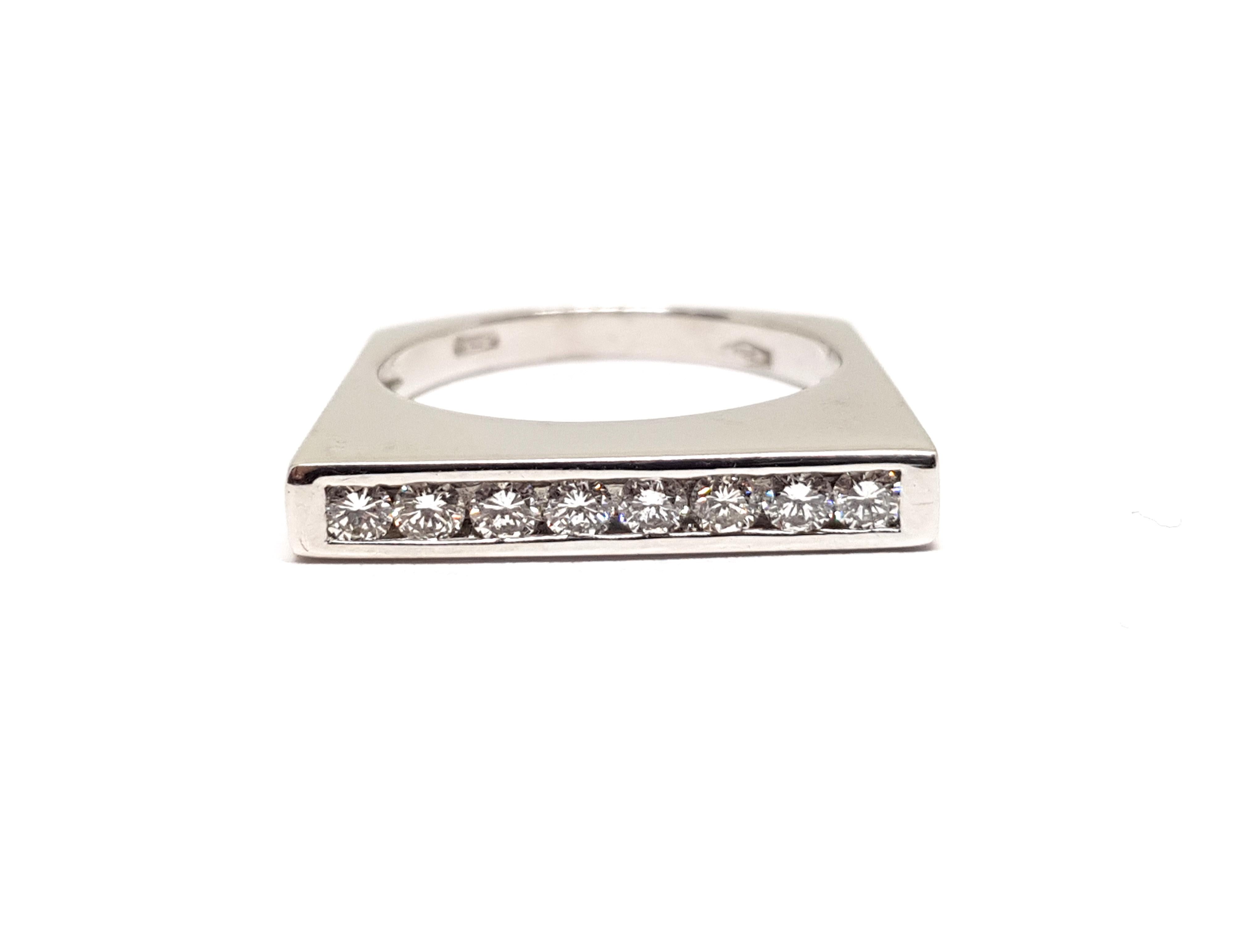 Contemporary 0.60 Carat White Gold Diamond Memory Ring For Sale