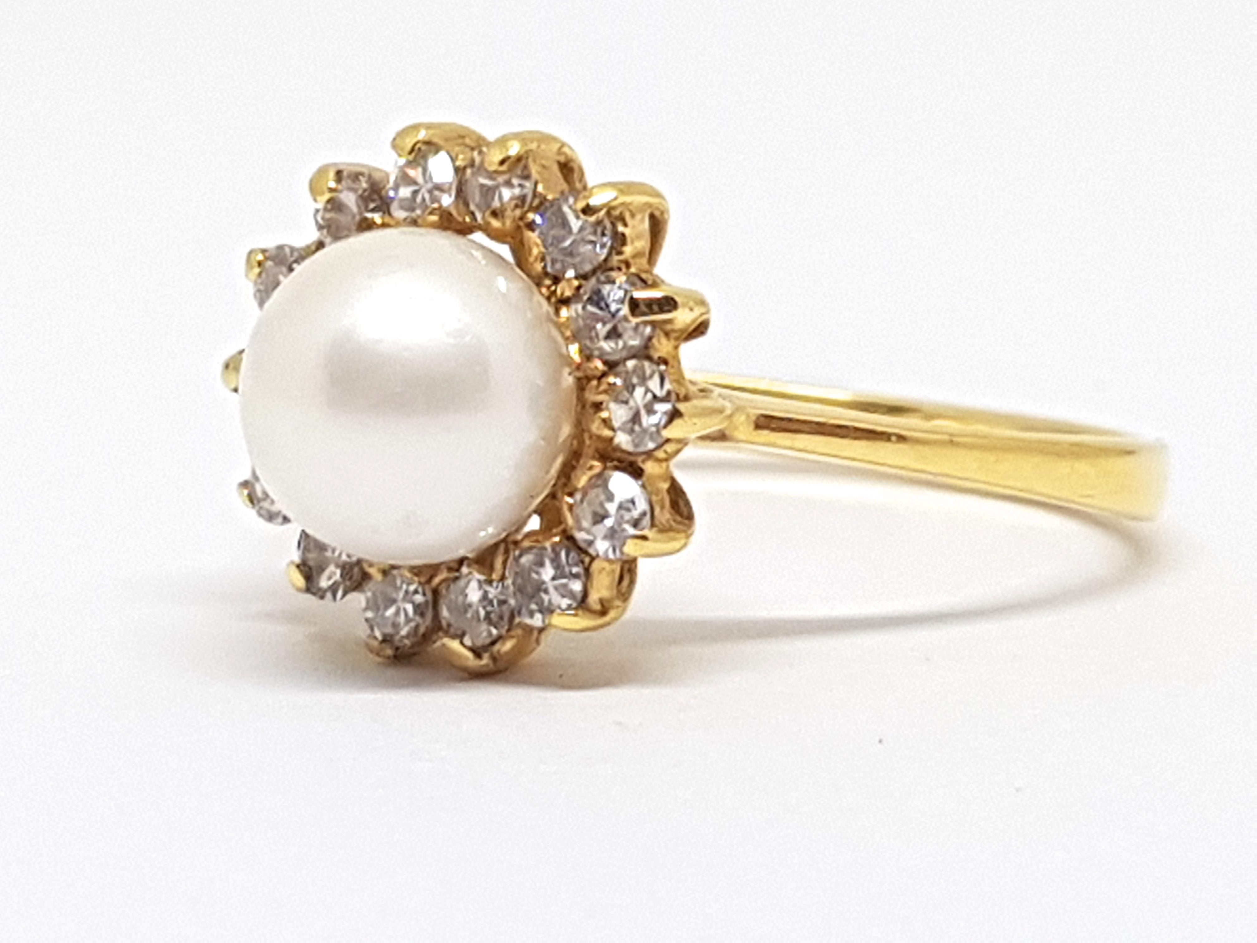 Women's 0.60 Carat Yellow Gold Diamond Pearl Ring For Sale