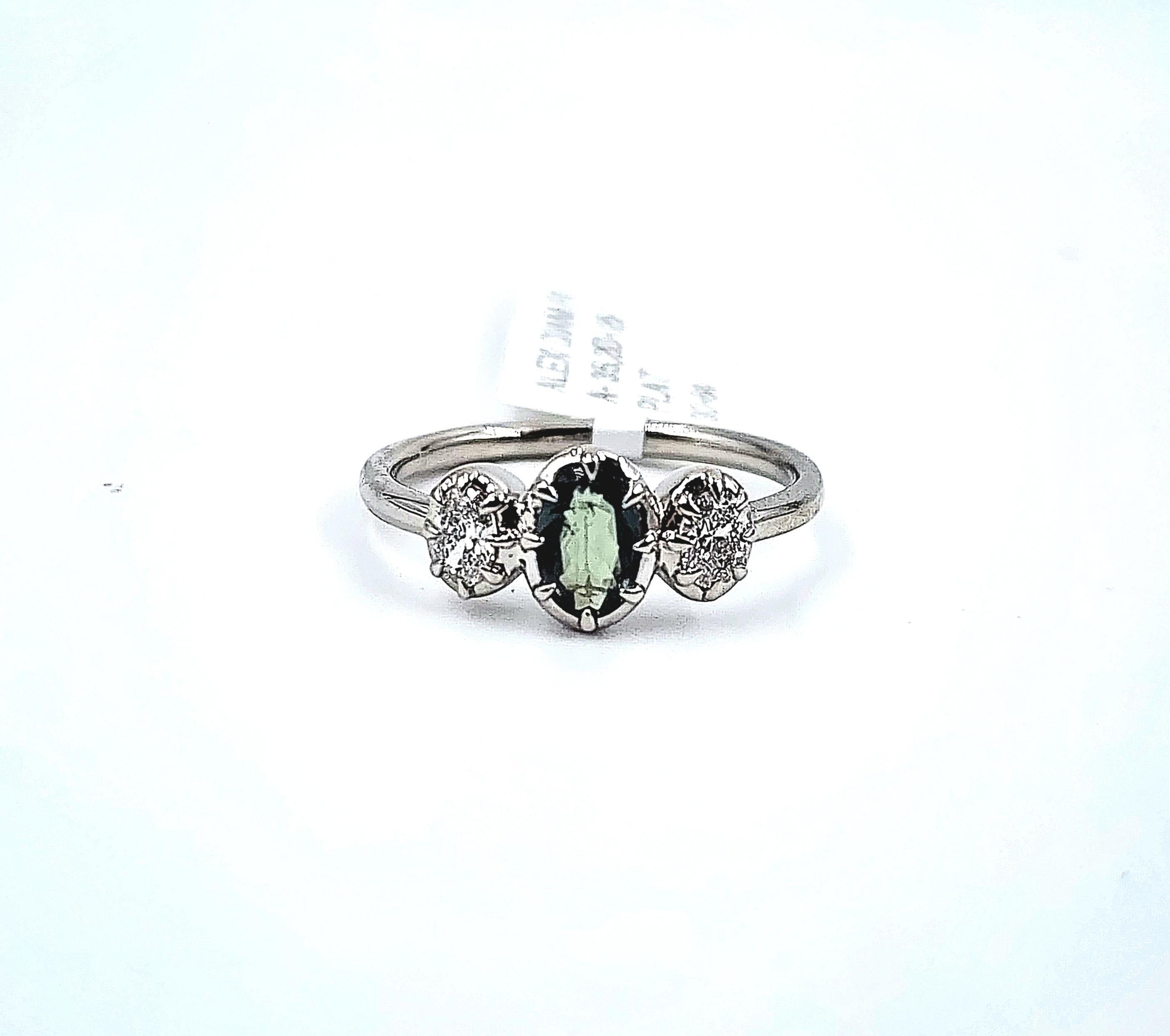 0,60 ct Natürlicher Alexandrit & Diamant Ring - Platin im Angebot 3