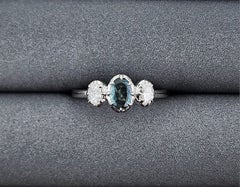 0.60 ct Natural Alexandrite & Diamond Ring - Platinum