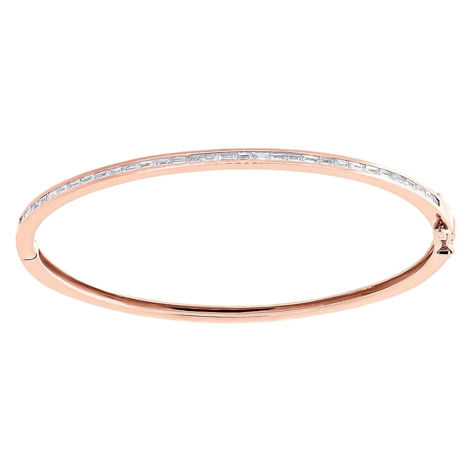 0.60ct Baguette Cut Diamond Bangle Bracelet in 14K Rose Gold im Angebot