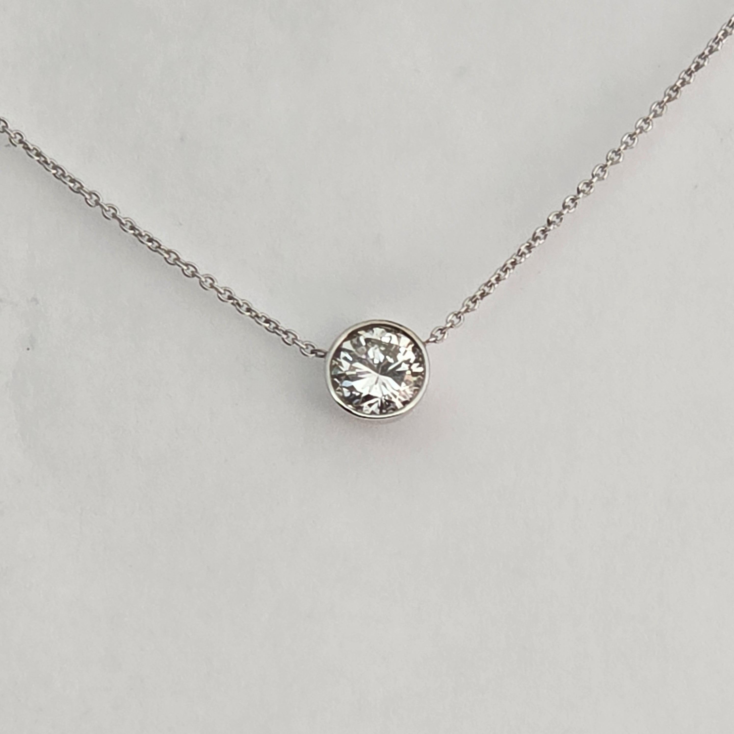 0,60ct Bezel Set Diamant-Anhänger Halskette 14KT im Angebot 3