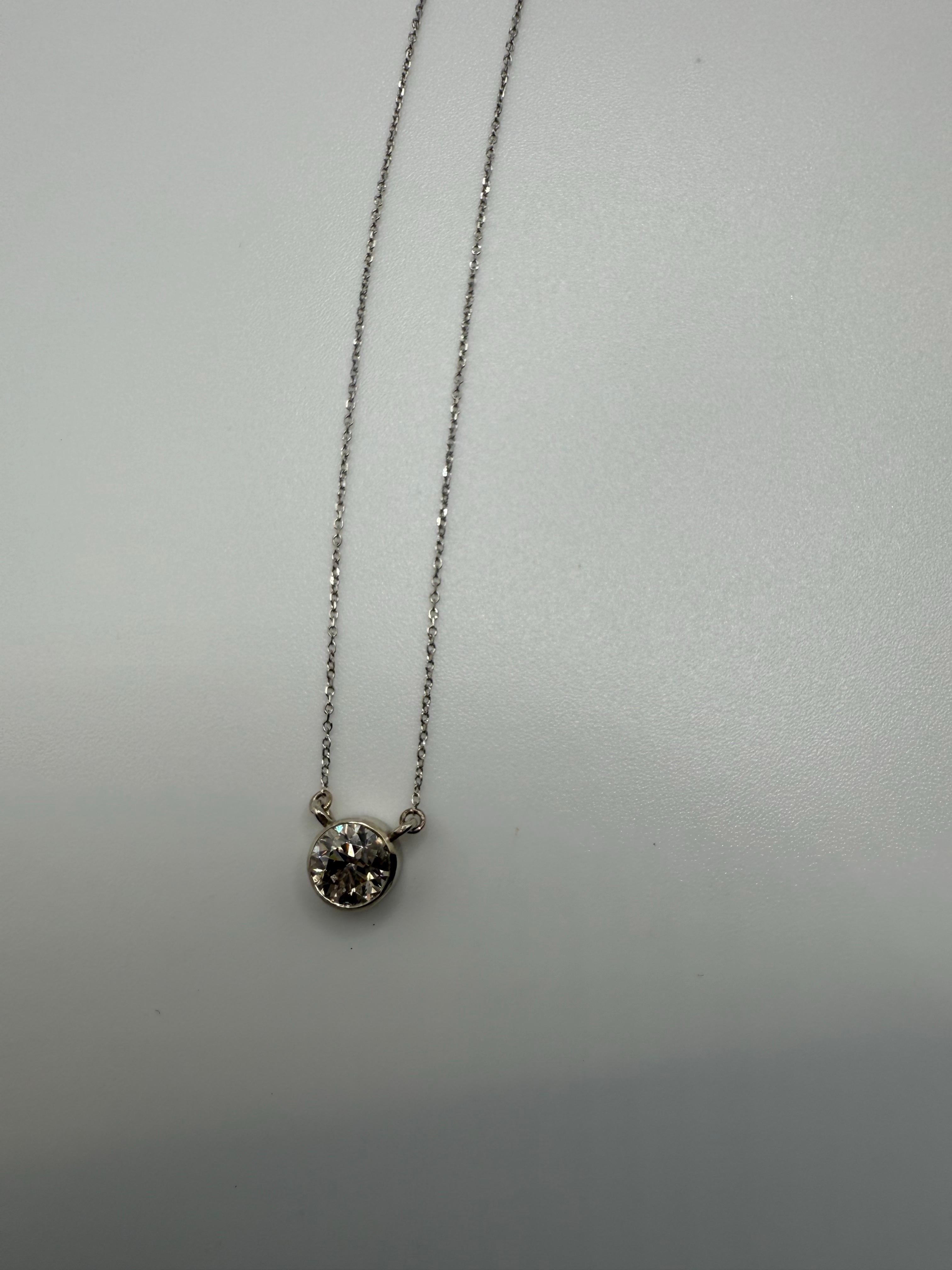 0,60ct Diamond Lünette Anhänger Halskette 14KT 16
