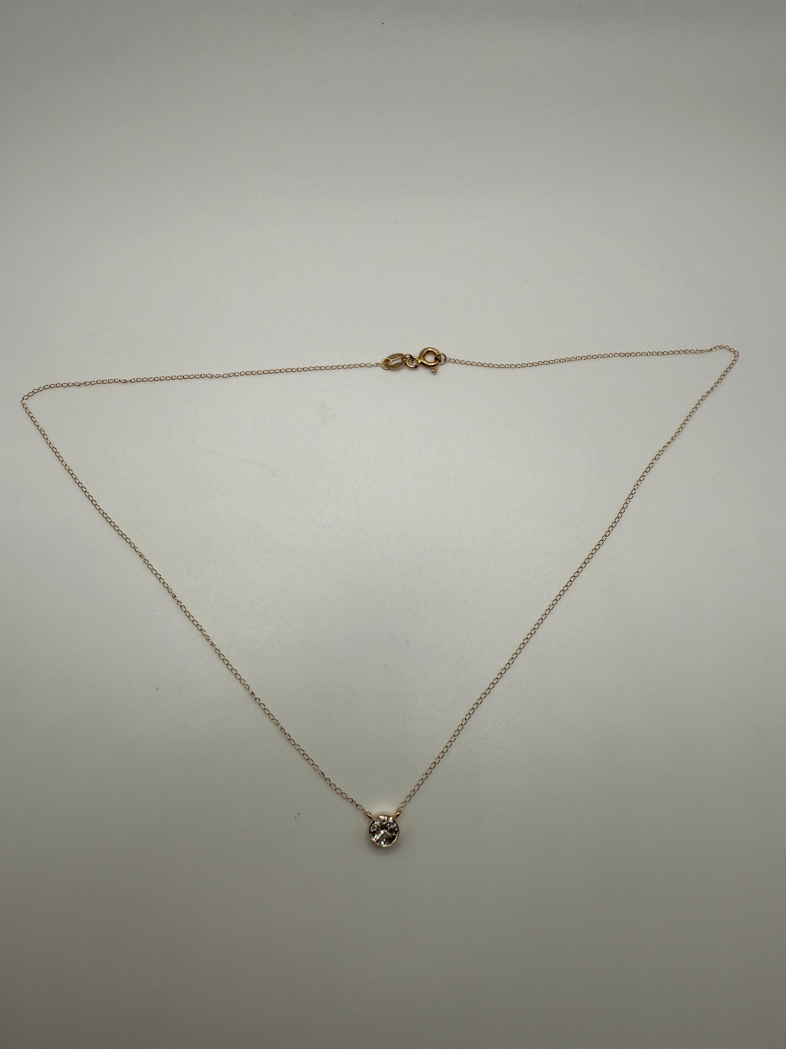 0,60ct Diamond Bezel Set Anhänger Halskette 14KT Gold 18