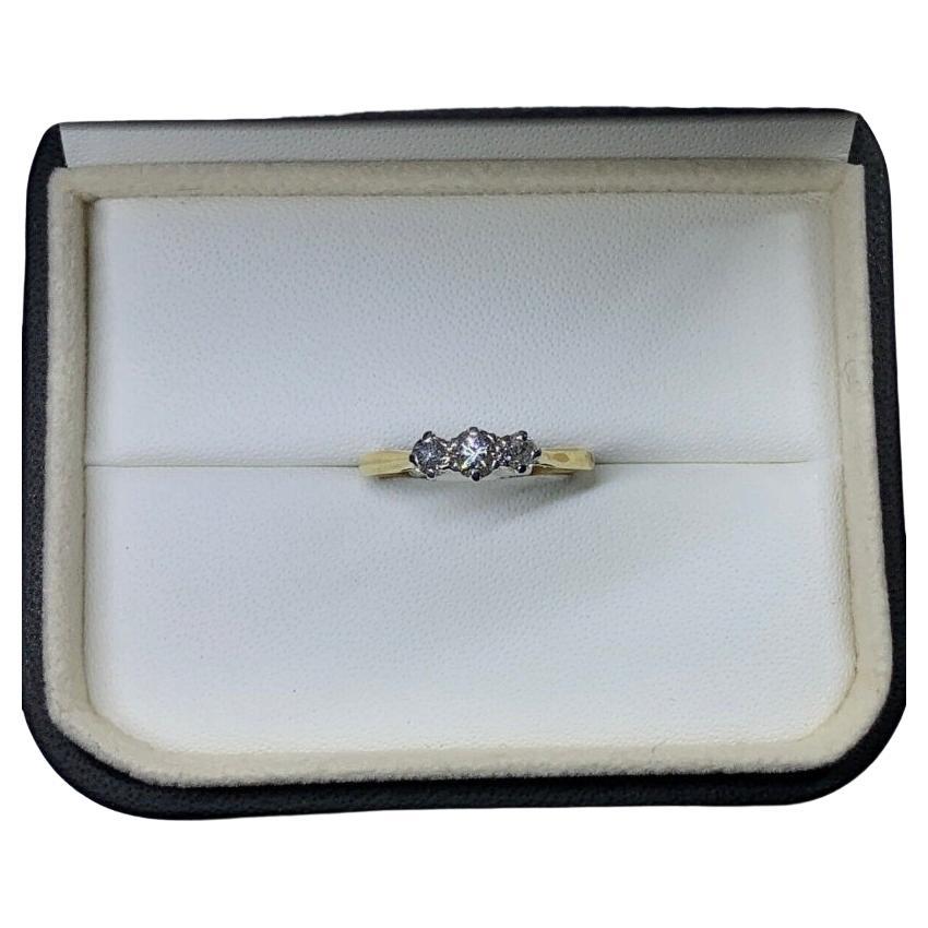 0.60ct Diamond chunky trilogy engagement ring 18ct yellow gold For Sale