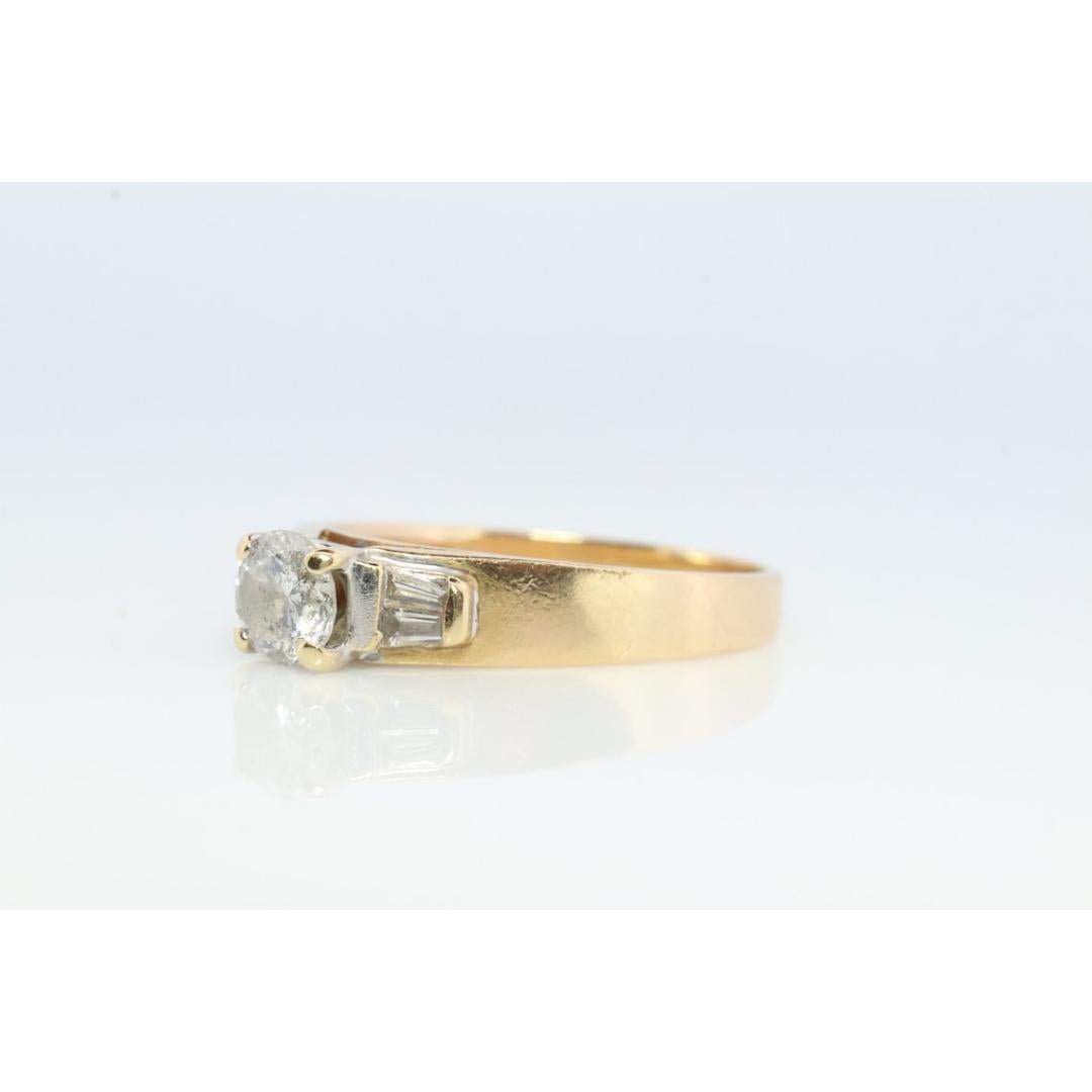0.60ct Diamond Solitaire 14k ring with baguette accents. Wedding band Engagement For Sale 1