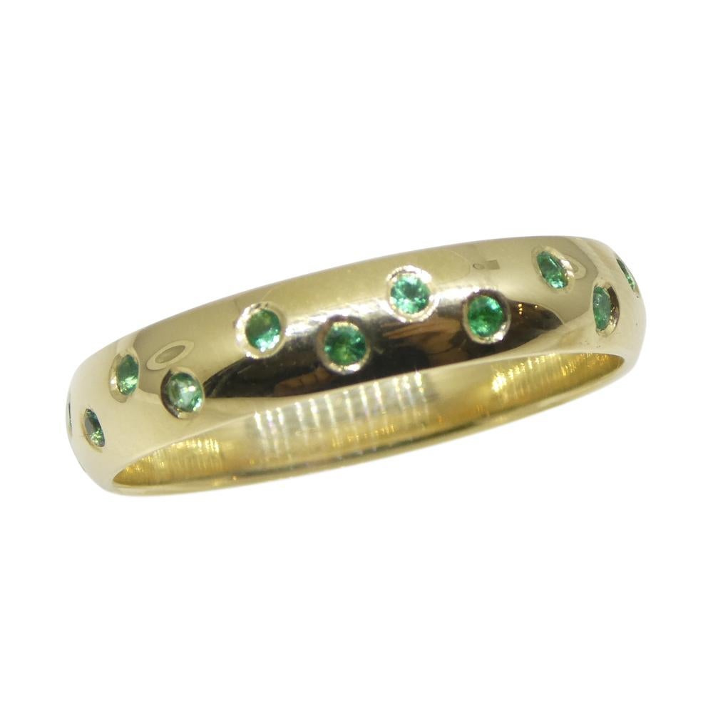 0.60ct Emerald Starry Night Wedding Ring set in 14k Yellow Gold In New Condition For Sale In Toronto, Ontario