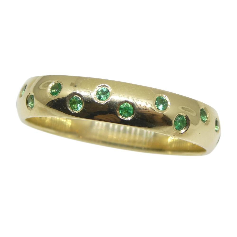 Women's or Men's 0.60ct Emerald Starry Night Wedding Ring set in 14k Yellow Gold For Sale