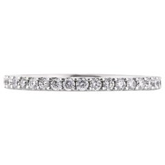 0.60ct Round Brilliant Cut Diamond Shared-Prong Wedding Band in Platinum