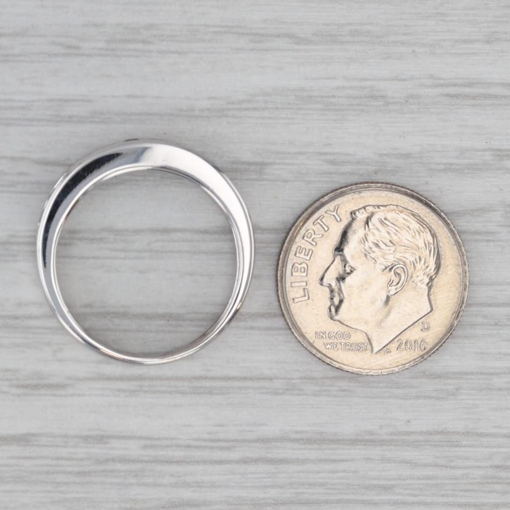 Anello nuziale con zaffiro blu da 0,60 carati in oro bianco 18 carati impilabile Misura 6,25 in vendita 2