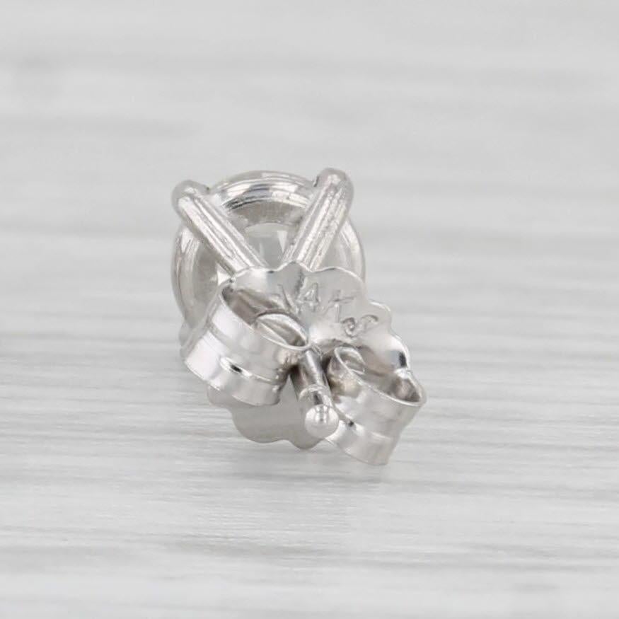 Taille ronde Clous d'oreilles solitaires en or blanc 14 carats avec diamants ronds de 0,60 carat