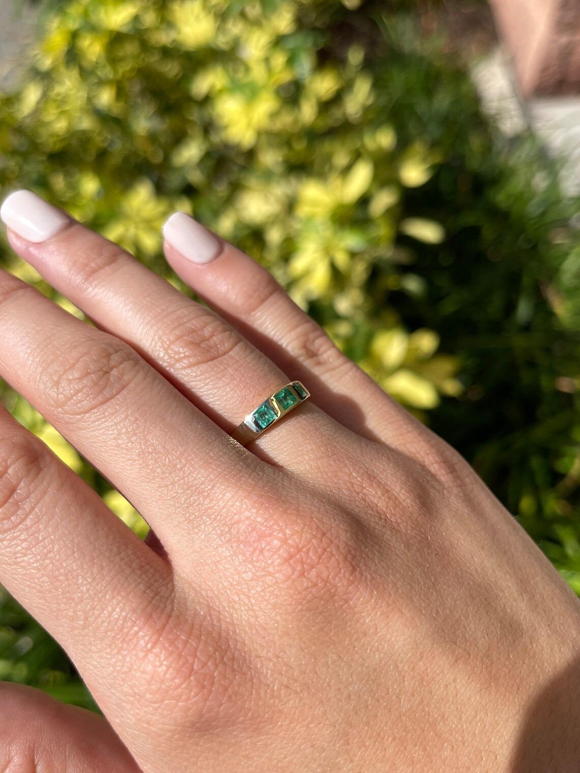0.60tcw 14K Princess Cut Emerald Bezel Set Three Stone Band Gold Unisex Ring For Sale 4