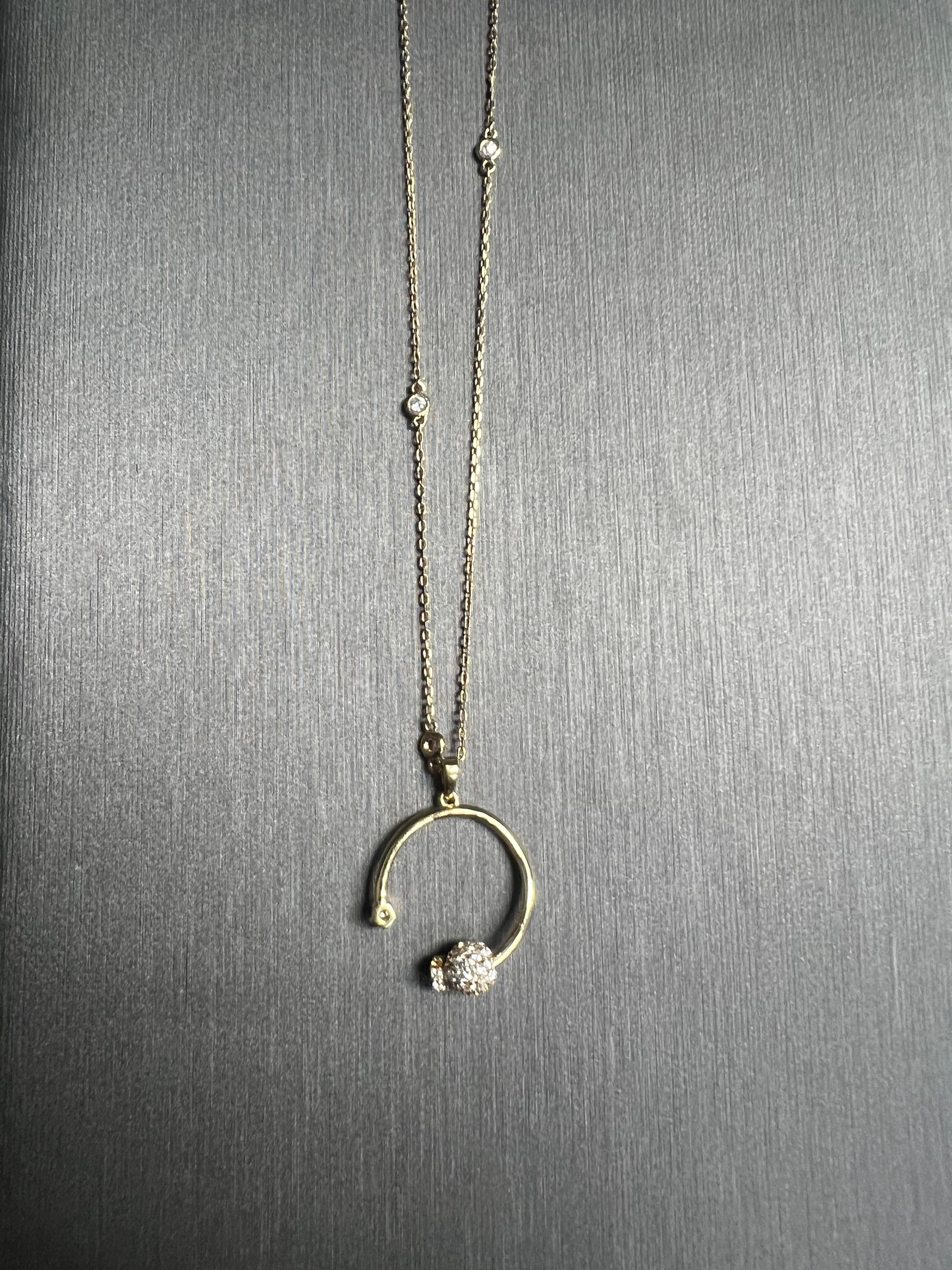Halskette mit 0,61 Karat Diamant-Anhänger aus 14 Karat Gelbgold im Angebot 2