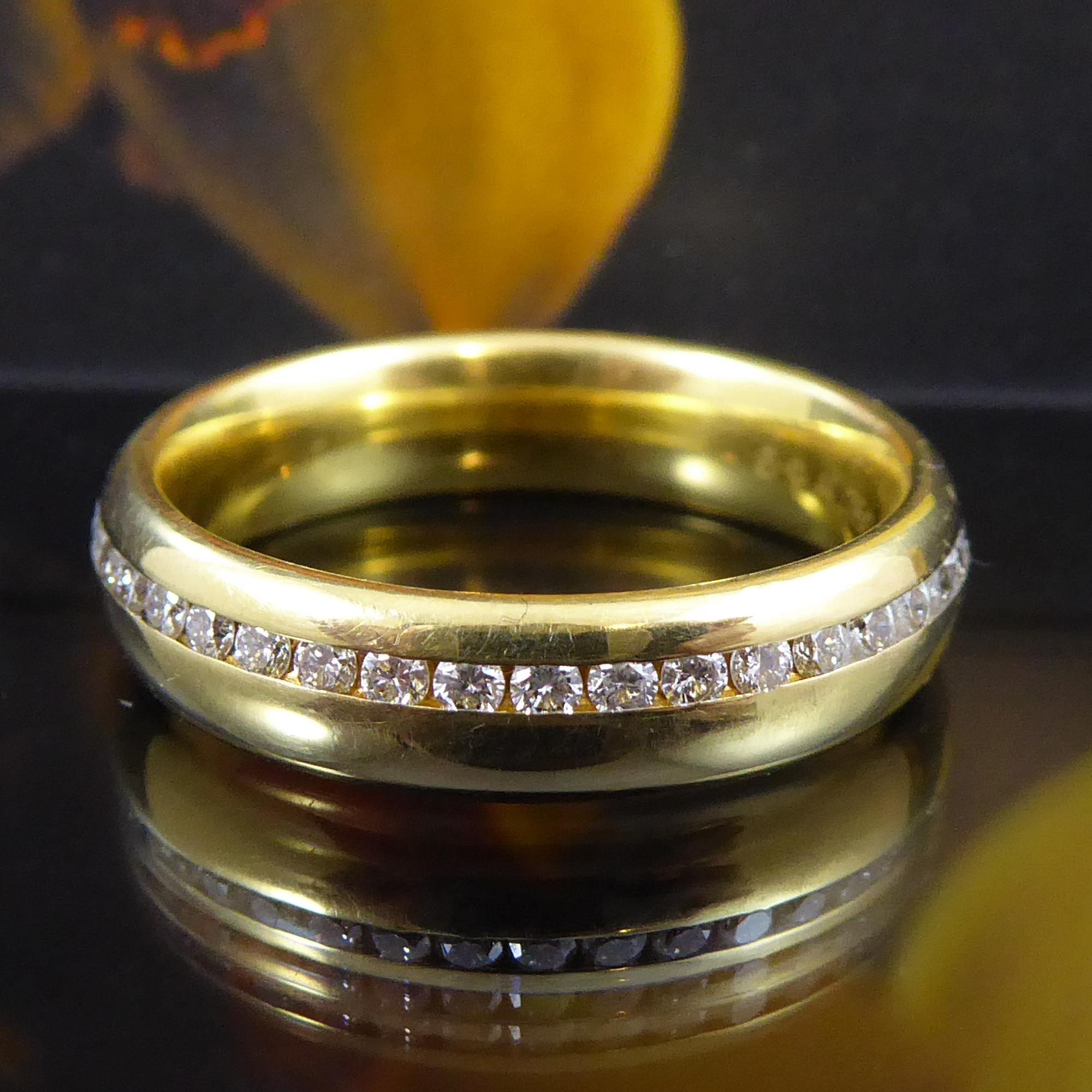 18 carat wedding band