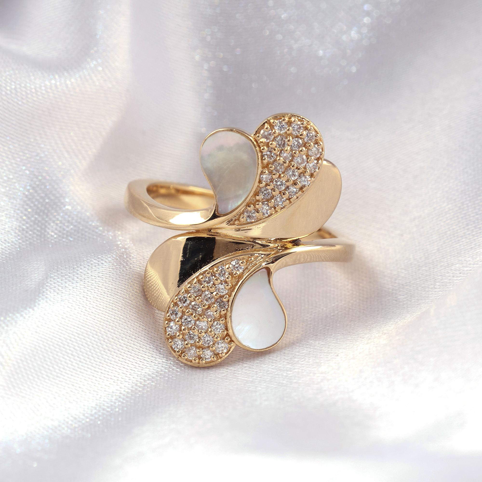 Im Angebot: 0,61 Karat Perlmutt Edelstein Ring 0,30 Karat Diamant 18 Karat Gelbgold () 7
