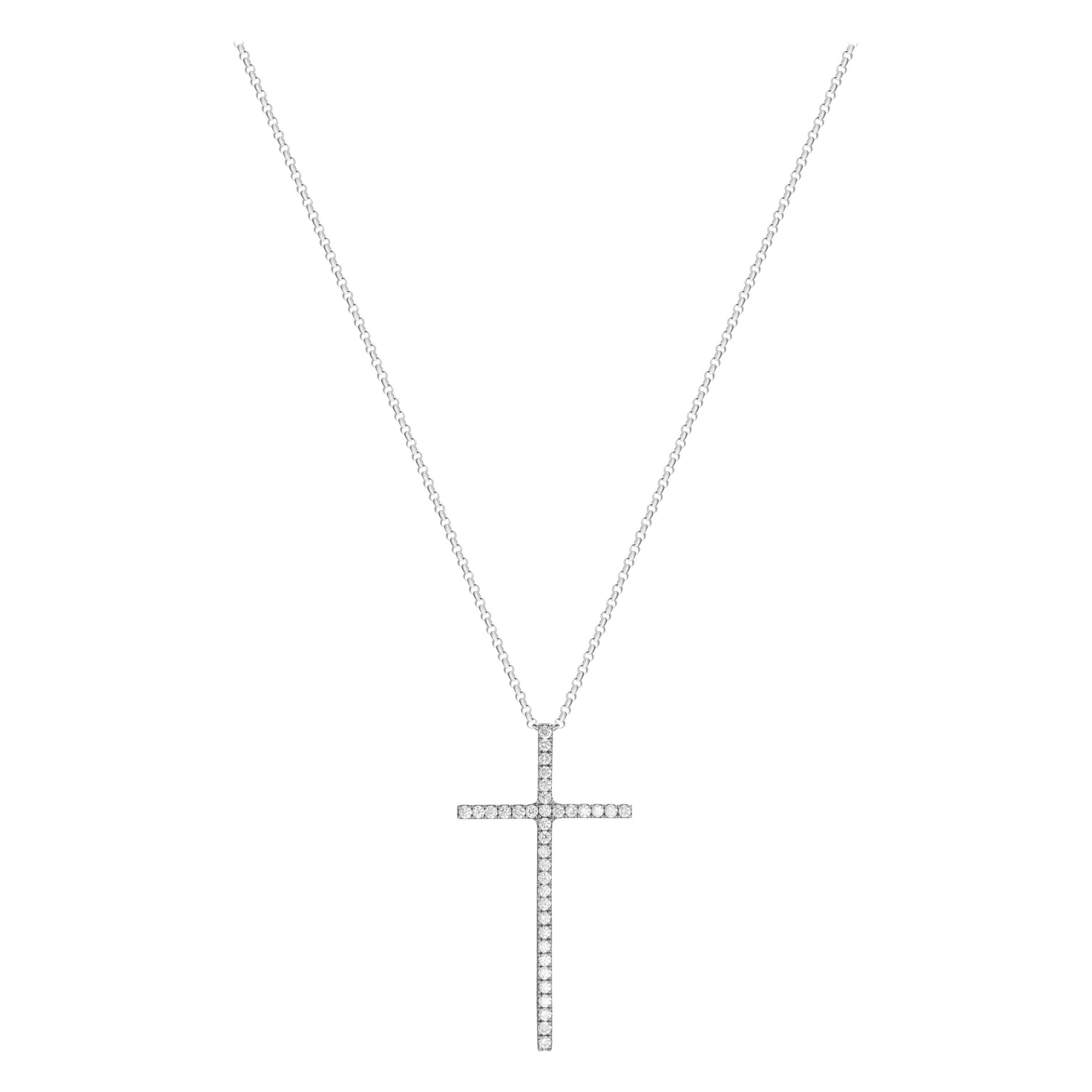 0.61 Carat Round Brilliant Diamond 18 Karat White Gold Cross Pendant Necklace For Sale
