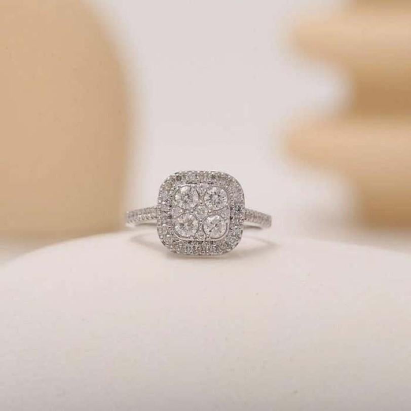 Einzelheiten zum Produkt :

- • Auf Bestellung gefertigt

- • Gold Kt: 14kt

- • Verfügbare Goldfarben: Roségold, Gelbgold, Weißgold

- • 0,61ct Rund  Diamant

- • Diamant Farbe-Klarheit: F-G Farbe VS/SI Reinheit

- • Wird mit Schmuckzertifikat