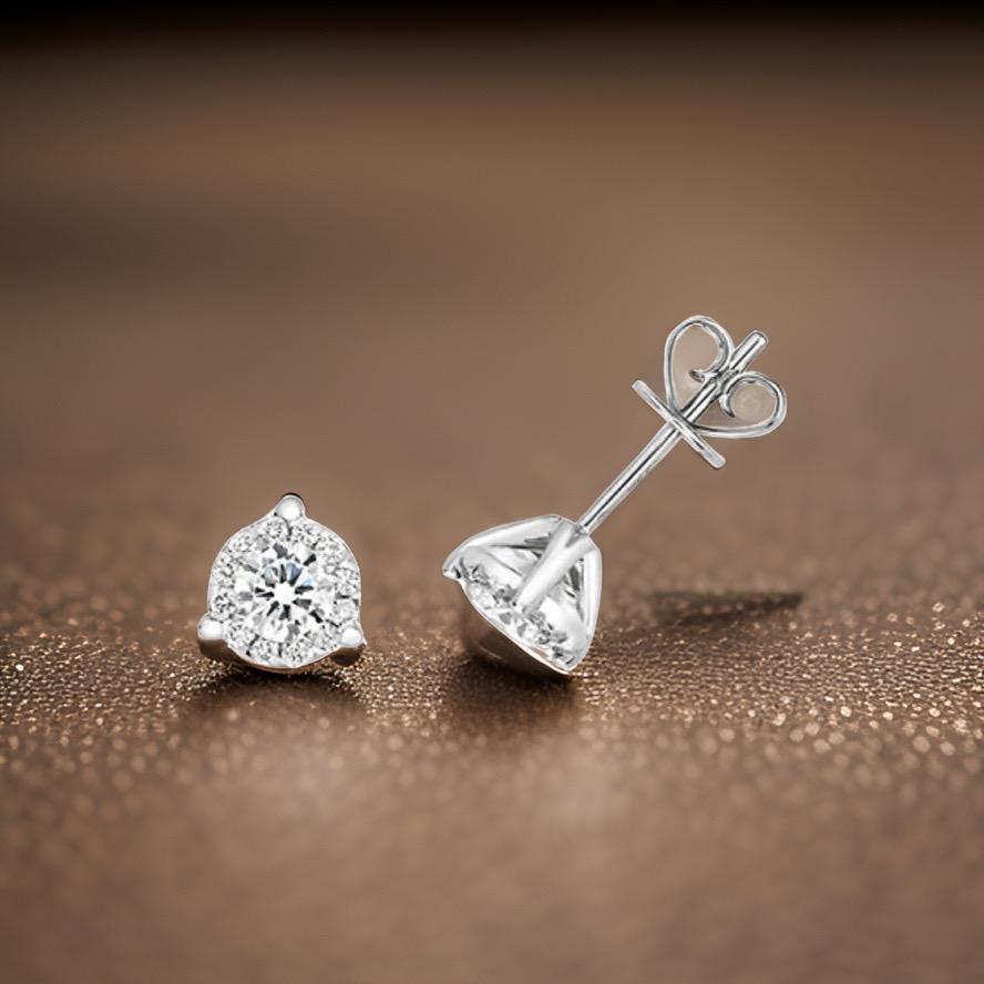 0.61ct Diamond Earrings Solitaire Halo Studs in 18ct White Gold G SI1 In New Condition For Sale In Ilford, GB