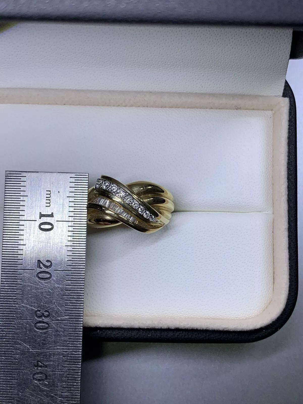 0,61 ct Diamante Twist Anillo de Compromiso Solitario Chunky Oro Amarillo 14 ct en Nuevo estado para la venta en London, GB