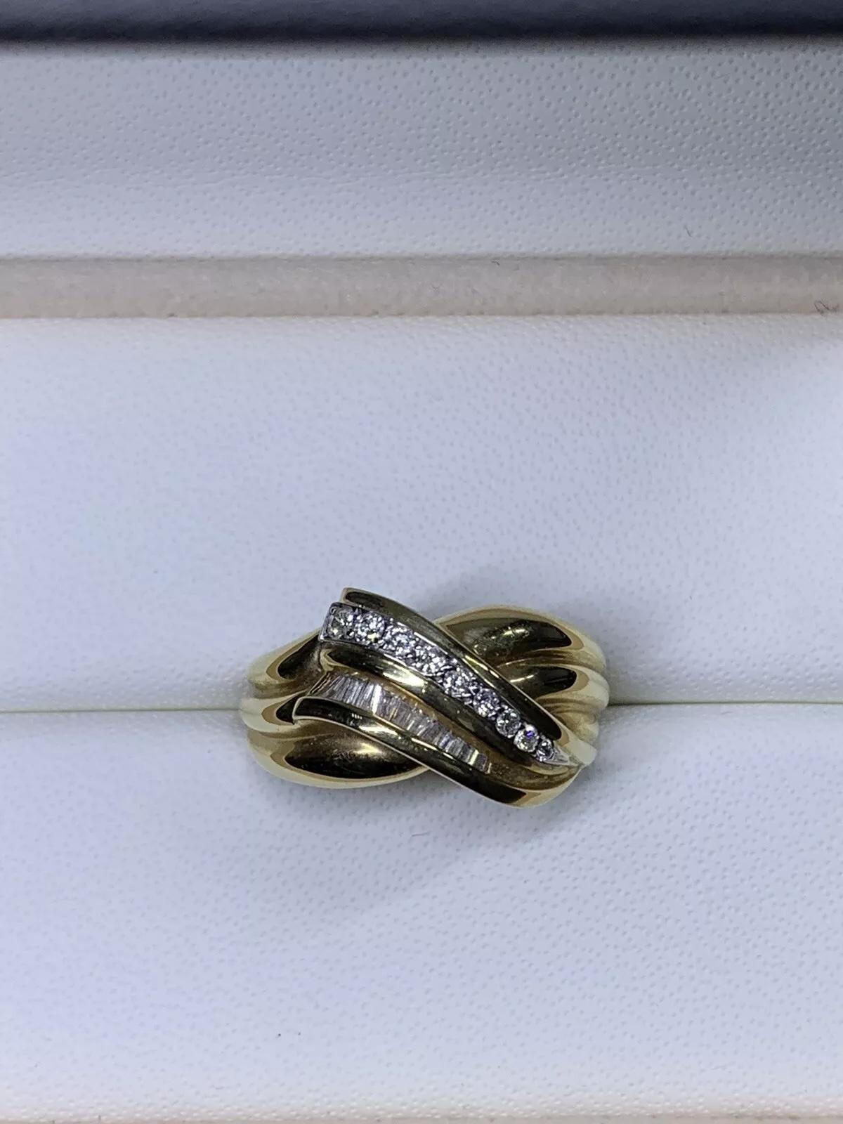 0,61 ct Diamante Twist Anillo de Compromiso Solitario Chunky Oro Amarillo 14 ct