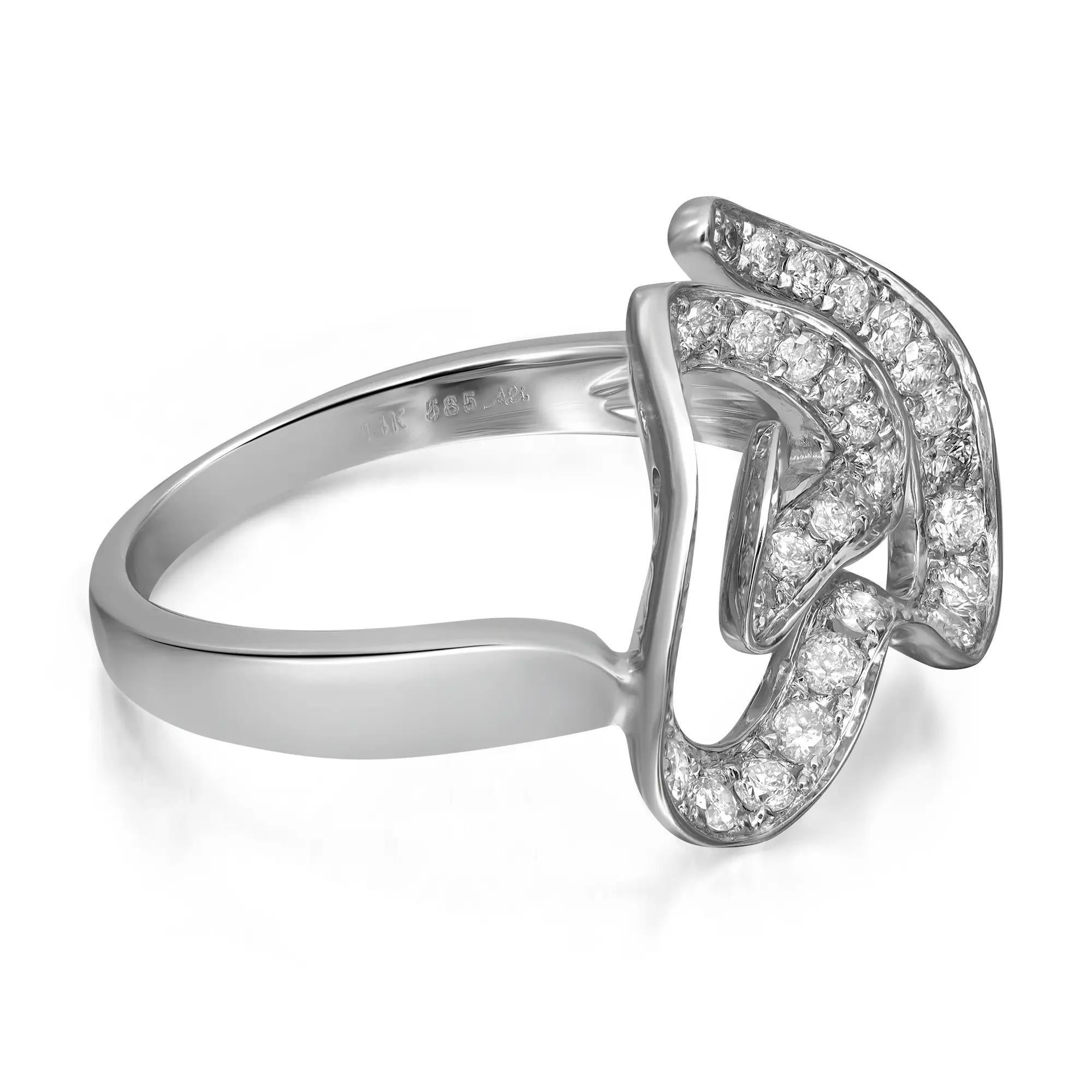Women's 0.61Cttw Pave Set Round Cut Diamond Heart Cocktail Ring 14K White Gold Size 8 For Sale