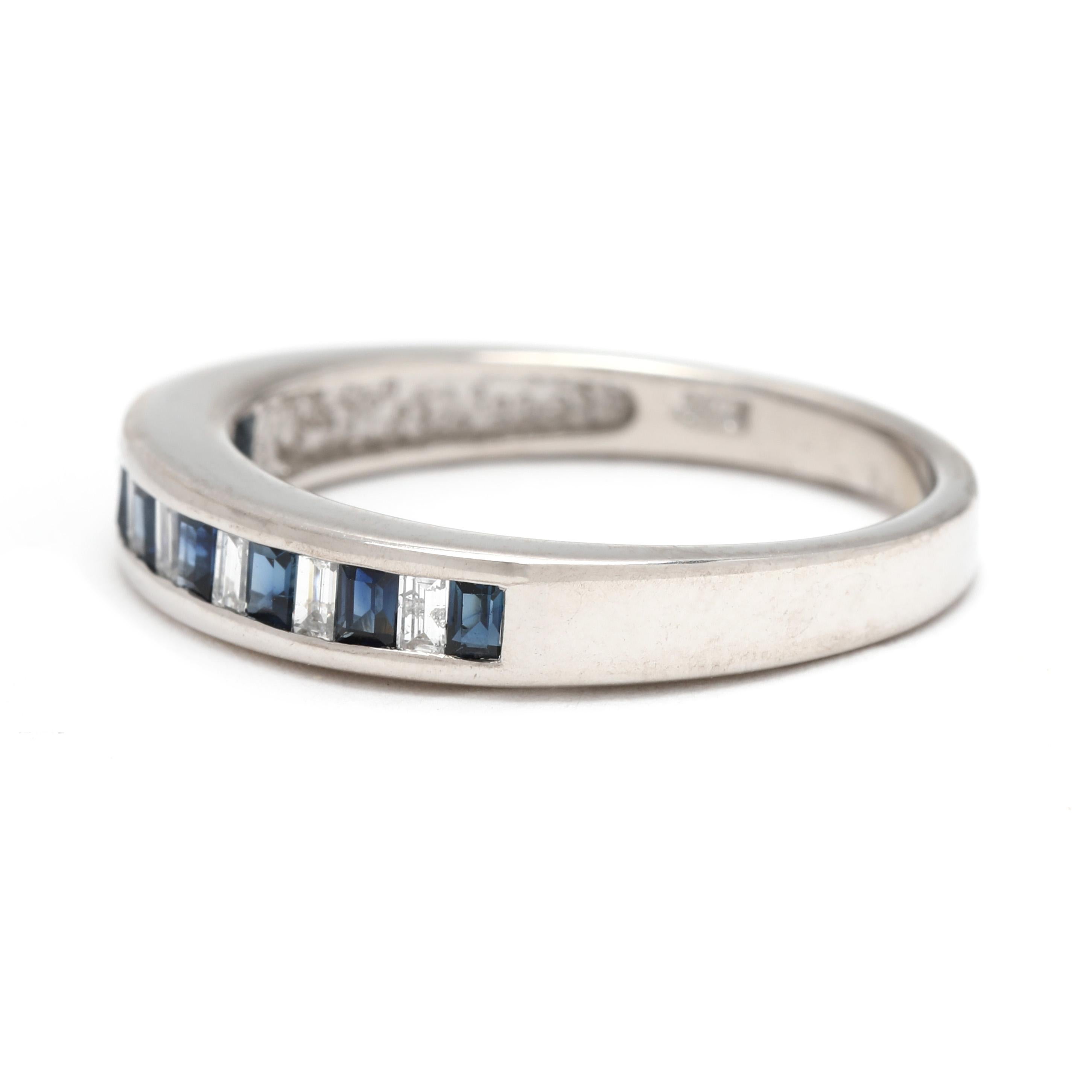 Bague jonc diamant baguette et saphir 0,61 carat, or blanc 14 carats, taille 7 Bon état - En vente à McLeansville, NC