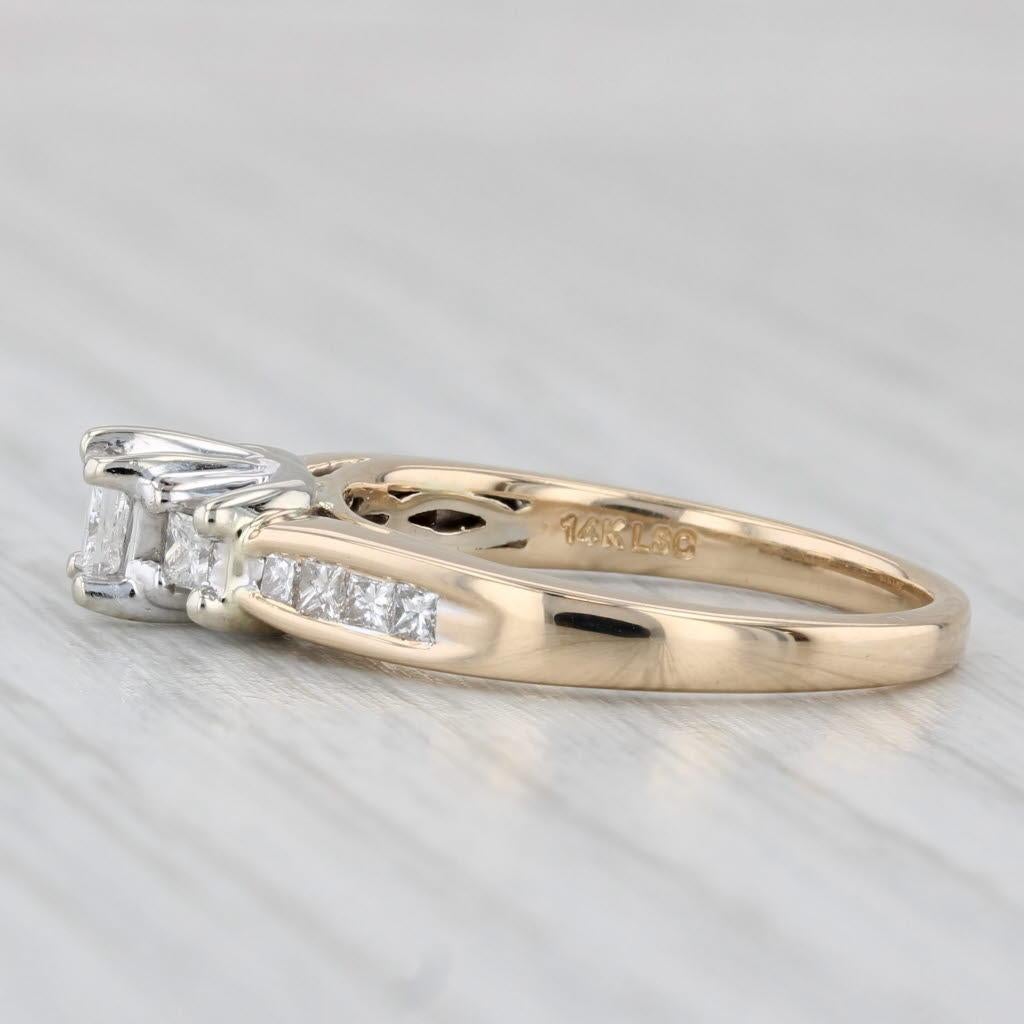 Informazioni sulla gemma:
- Diamante Nature -
Carati - 0,22ct 
Taglio - Principessa Brilliante
Colore - G - H.
Chiarezza - I1 

- Diamanti naturali -
Carati totali - 0,14ctw
Taglio - Principessa Brilliante
Colore - F - H.
Chiarezza - VS2 - I1

-