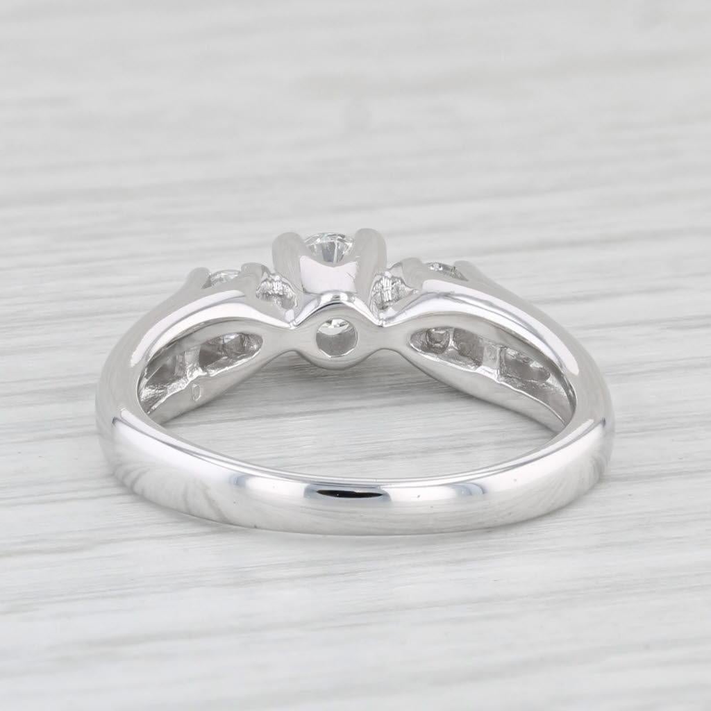 Round Cut 0.61ctw Round 3-Stone Diamond Engagement Ring 14k White Gold Size 7.25