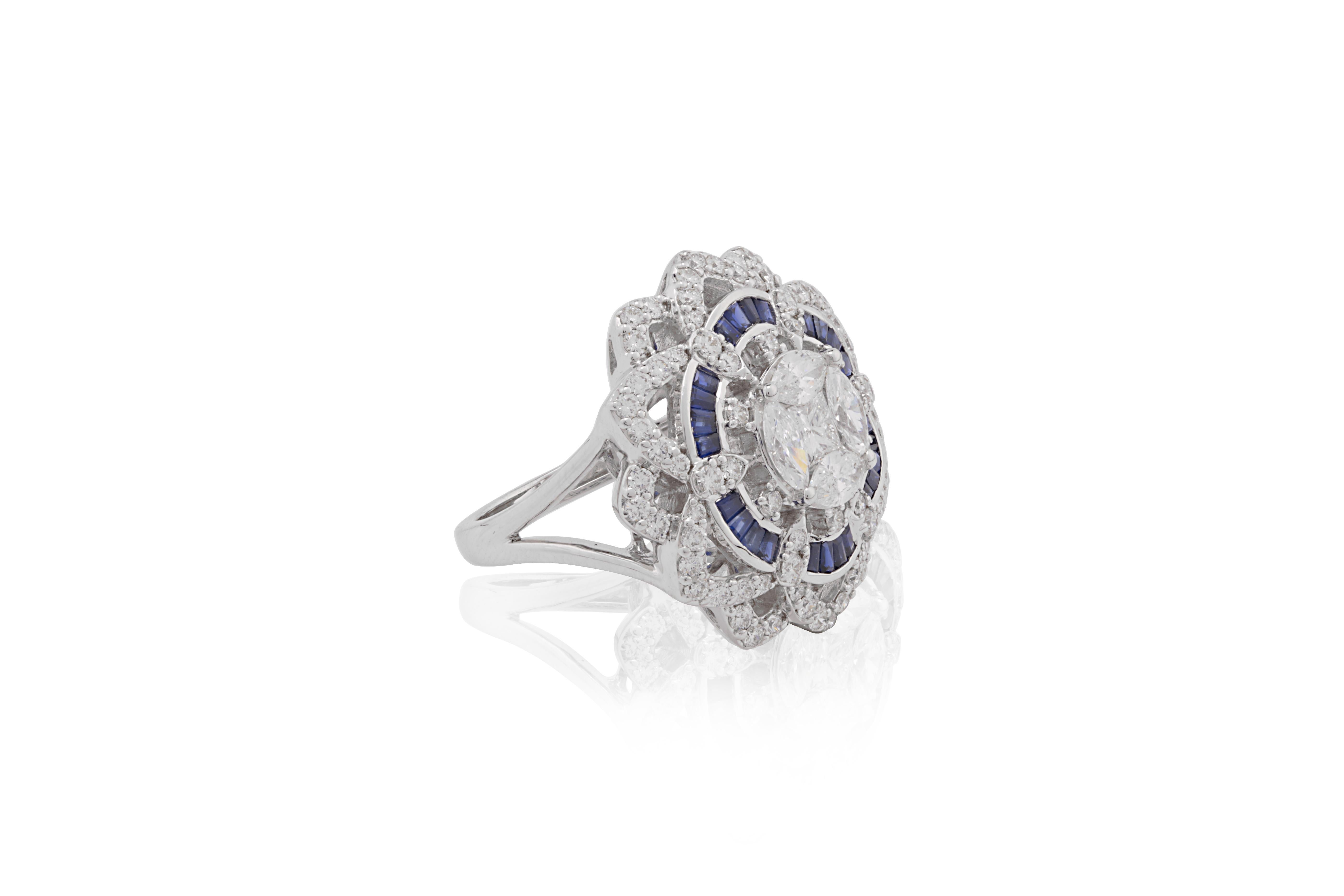 Women's or Men's 0.62 blue sapphire baguettes with 0.67 marquess and diamonds in 18 Karat Gold. For Sale