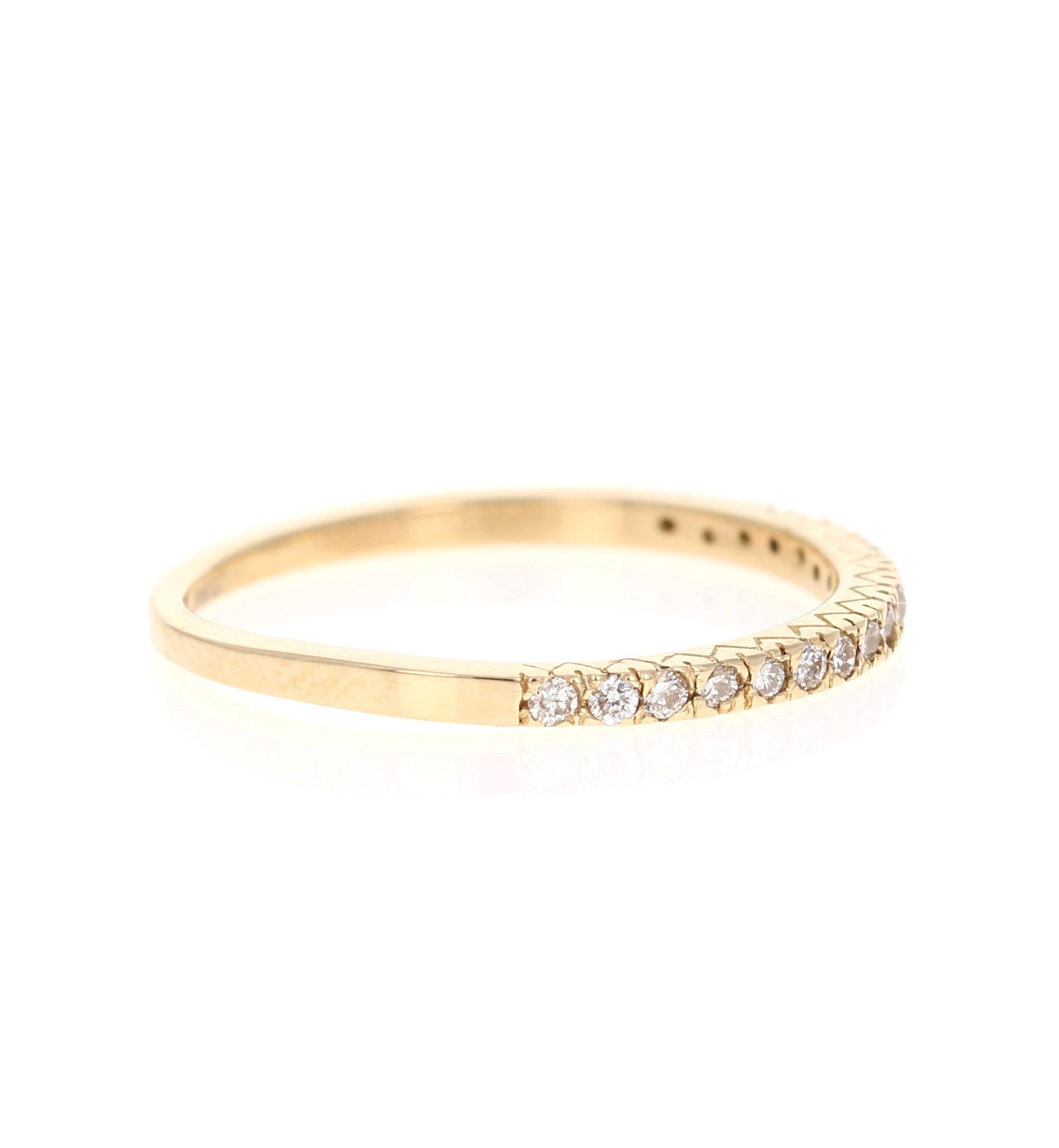 Taille ronde Parure de mariage en or jaune 14 carats avec diamants de 0,62 carat en vente