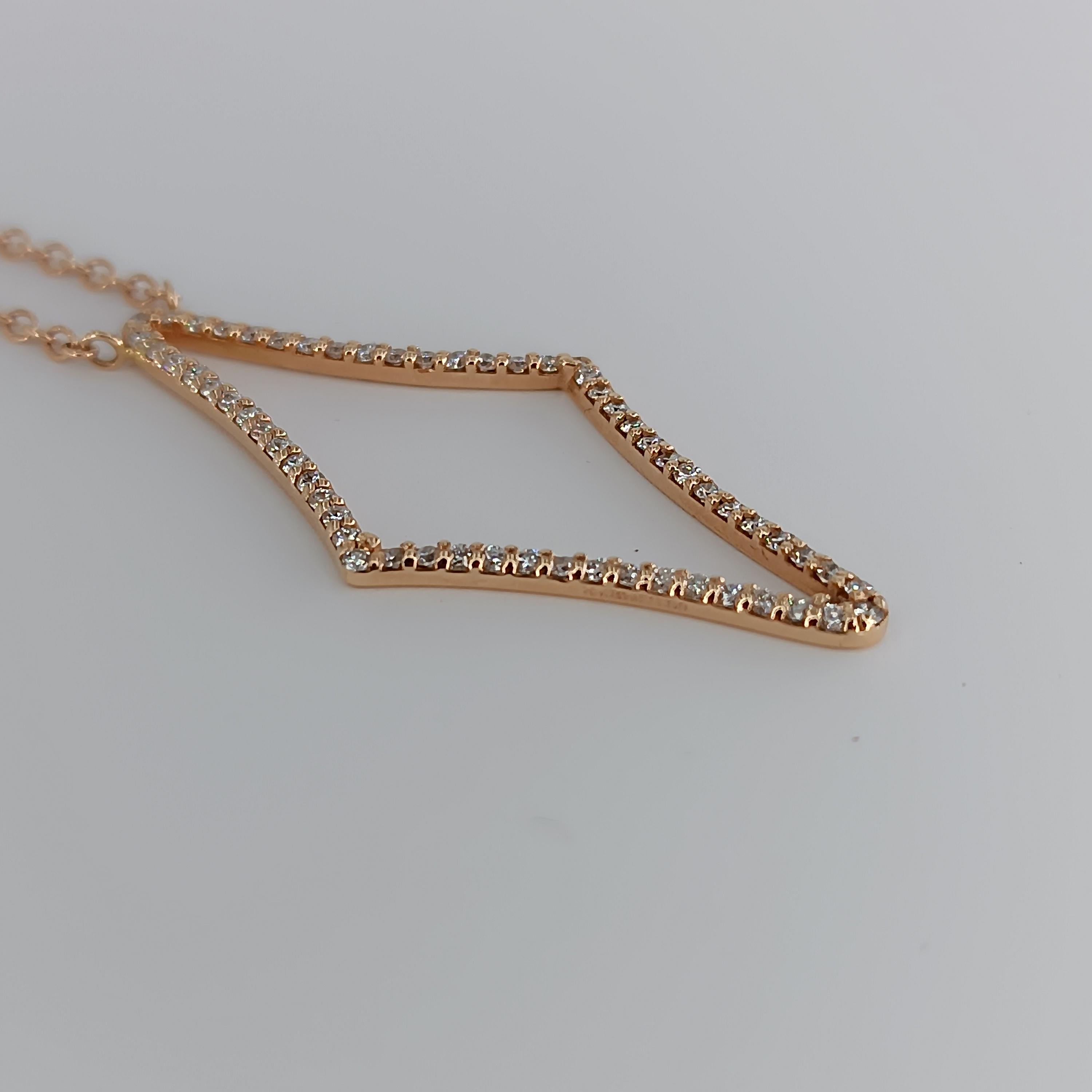 Women's or Men's 0.62 Carat Diamonds VS G 18 Carat Rose Gold Necklace For Sale