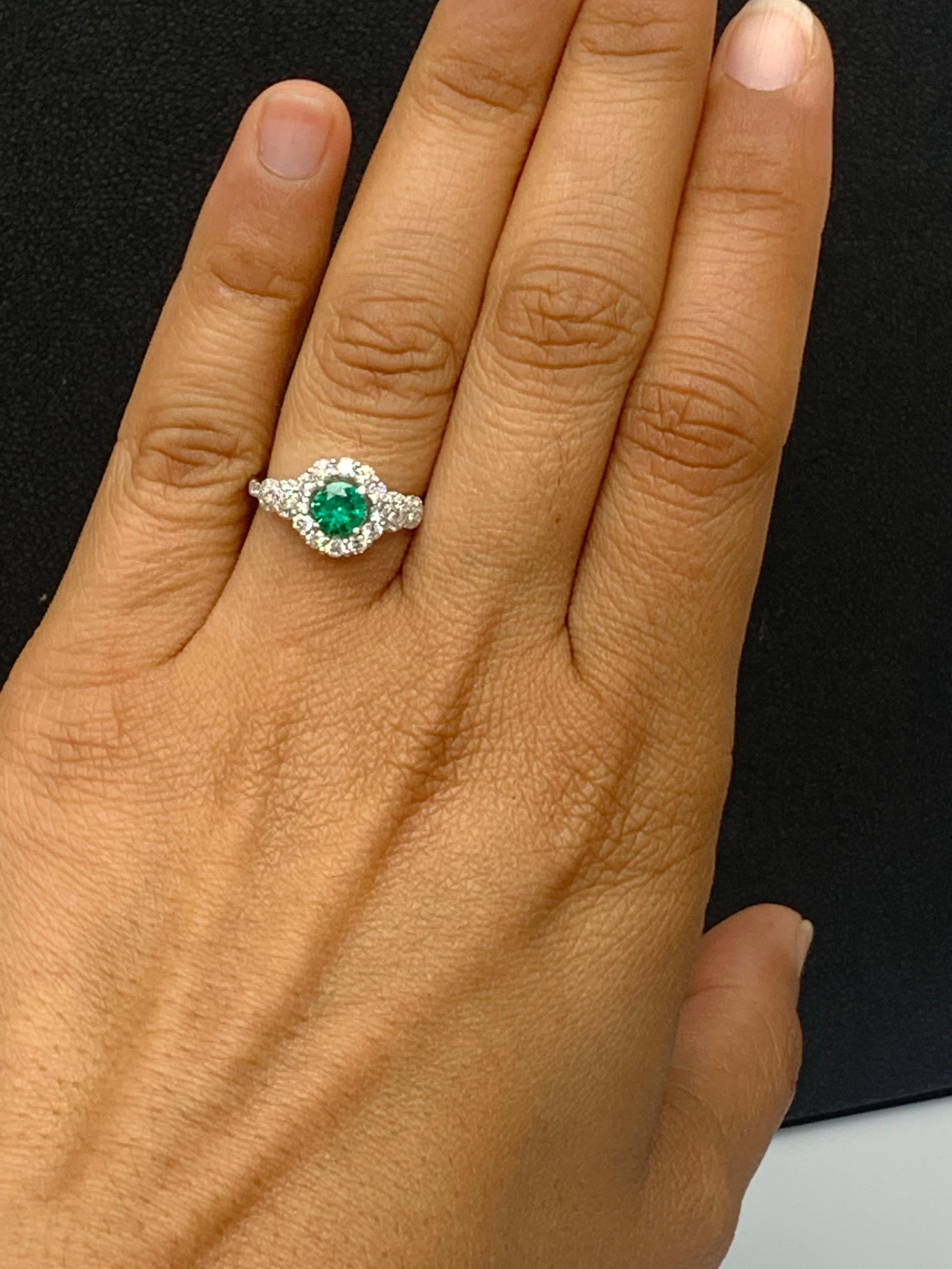 0.62 Carat Round Cut Emerald and Diamond Fashion Ring in 18k White Gold For Sale 5