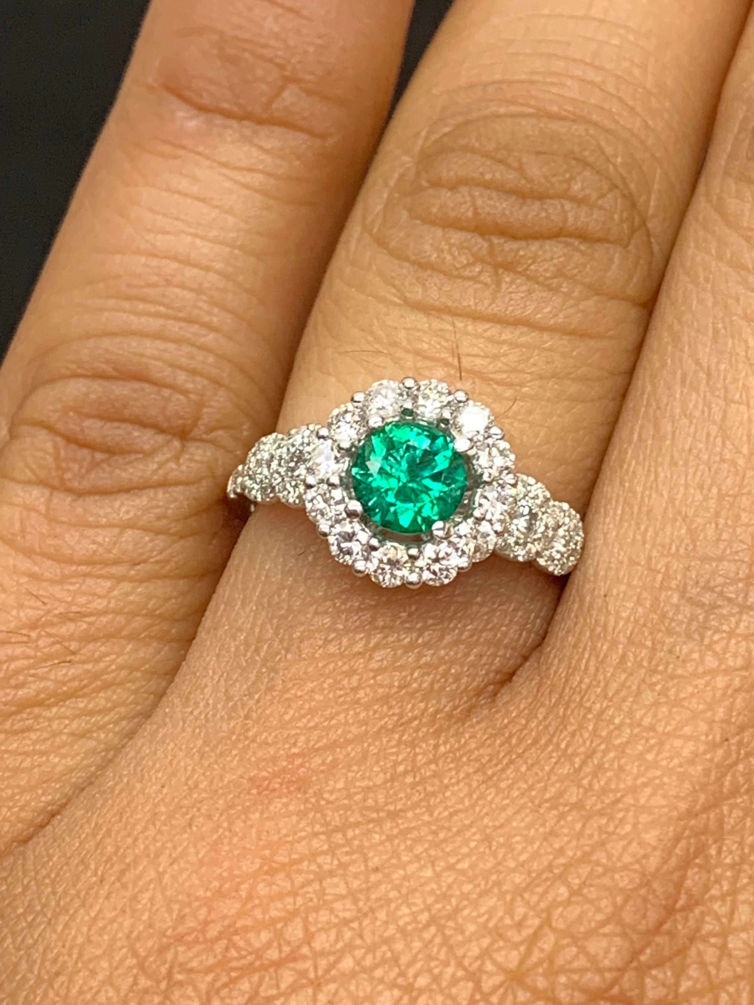 Contemporary 0.62 Carat Round Cut Emerald and Diamond Fashion Ring in 18k White Gold For Sale