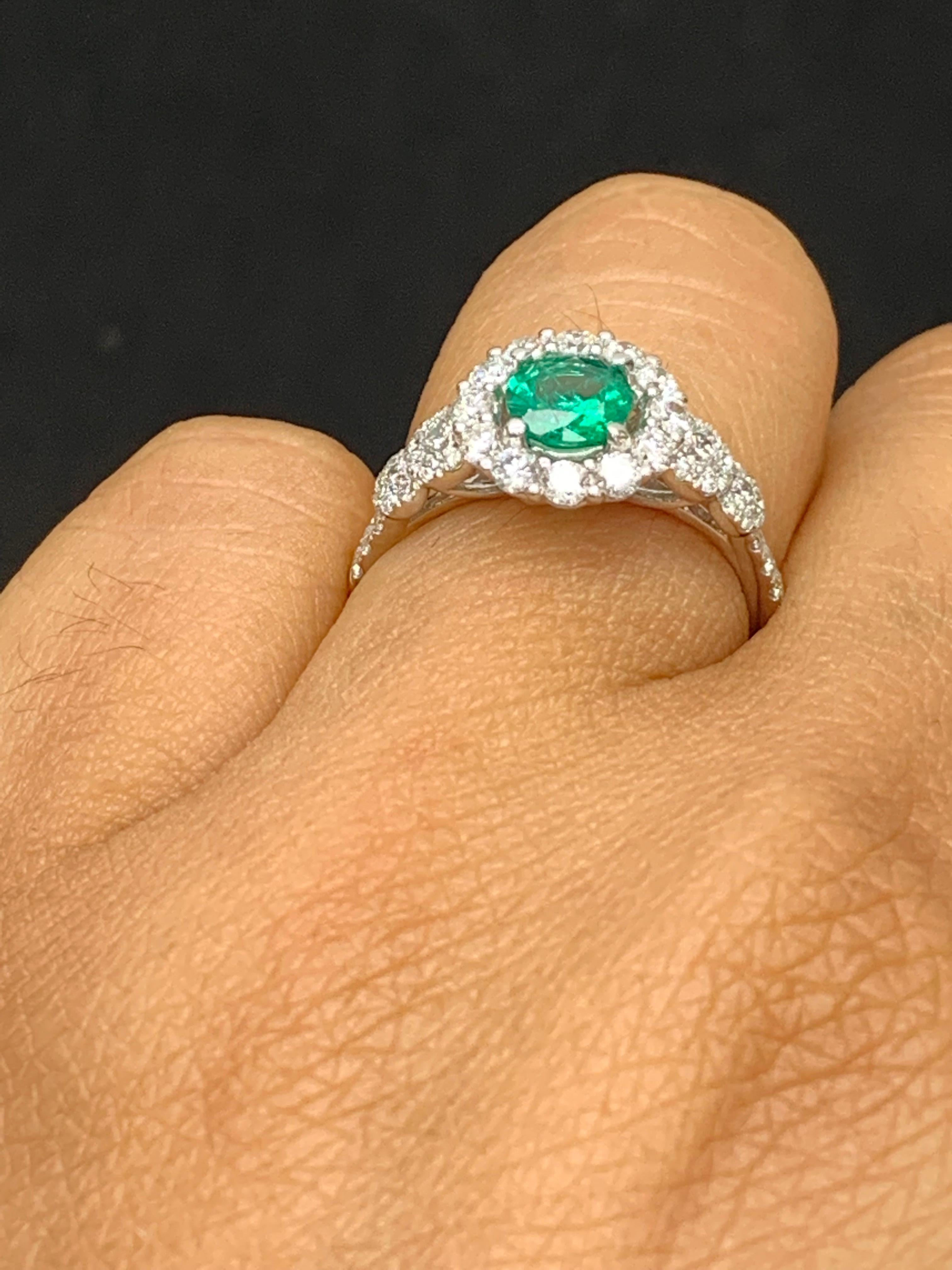 0.62 Carat Round Cut Emerald and Diamond Fashion Ring in 18k White Gold For Sale 2